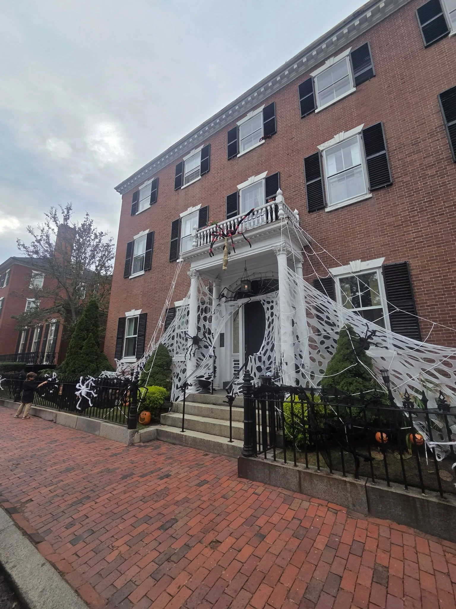 🎃 Halloween in Salem. Enough said. 🎃

Saturday, October 31 is the busiest night of the year in the Witch City &mdash; and the trains will be packed, the roads will be a mess, and parking will be gone by noon. Don't wing it on the biggest night of t