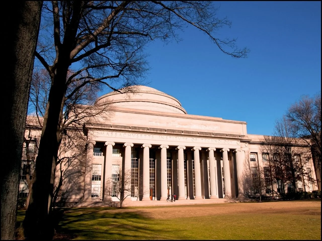 MIT.jpg