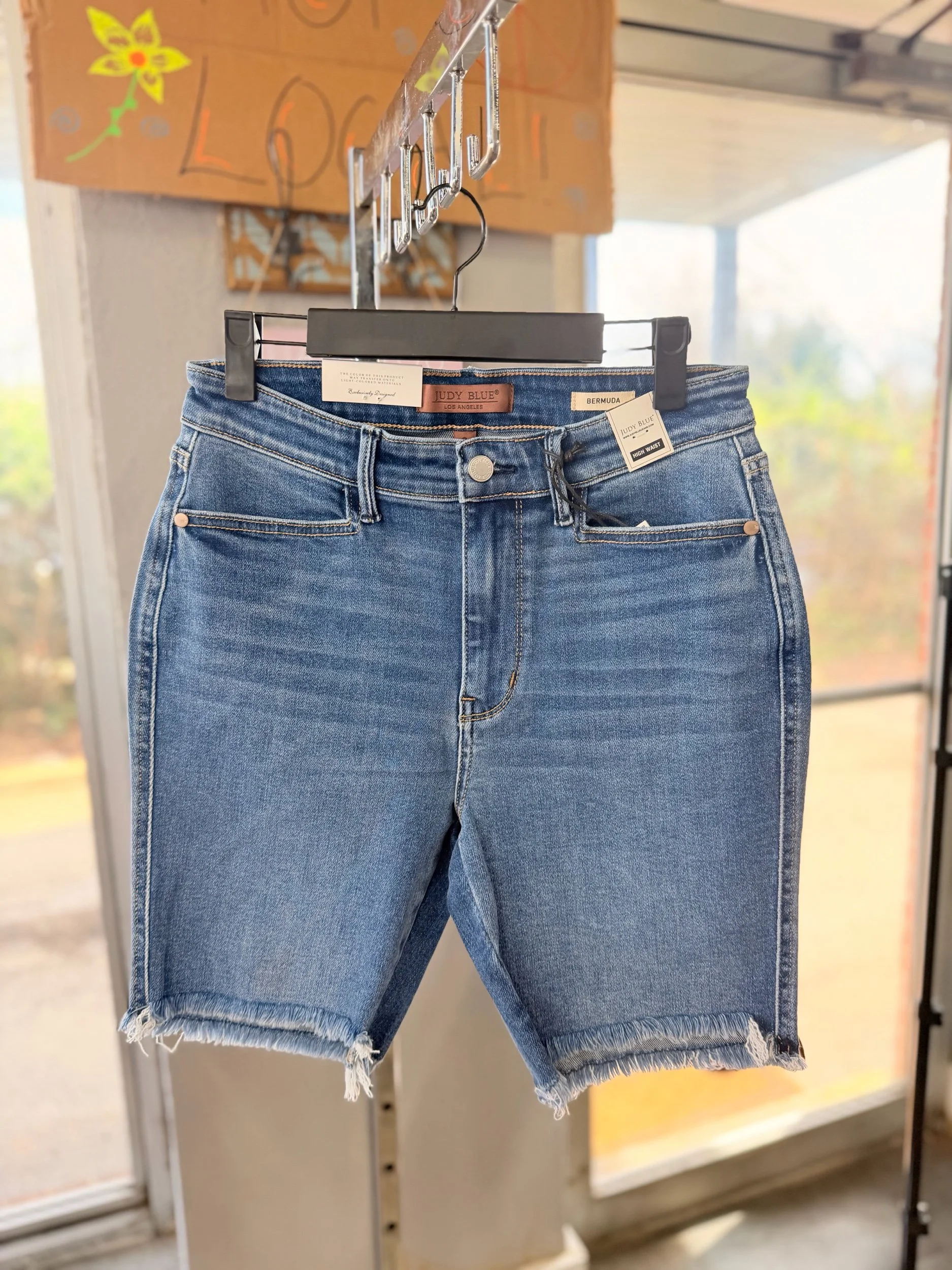 Judy Blue Bermuda Shorrs