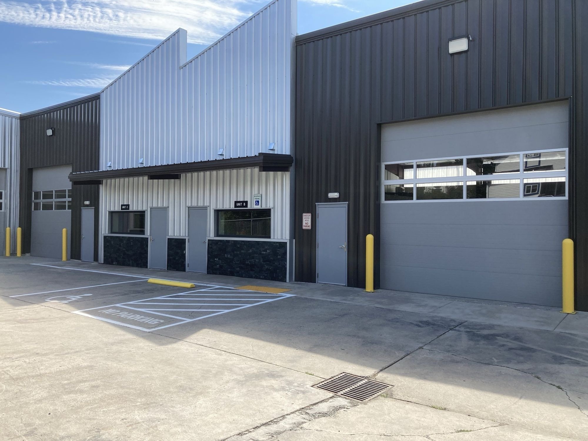 Modern flex industrial bays with grade-level roll-up doors—Central Eastside Portland availability and rent comps