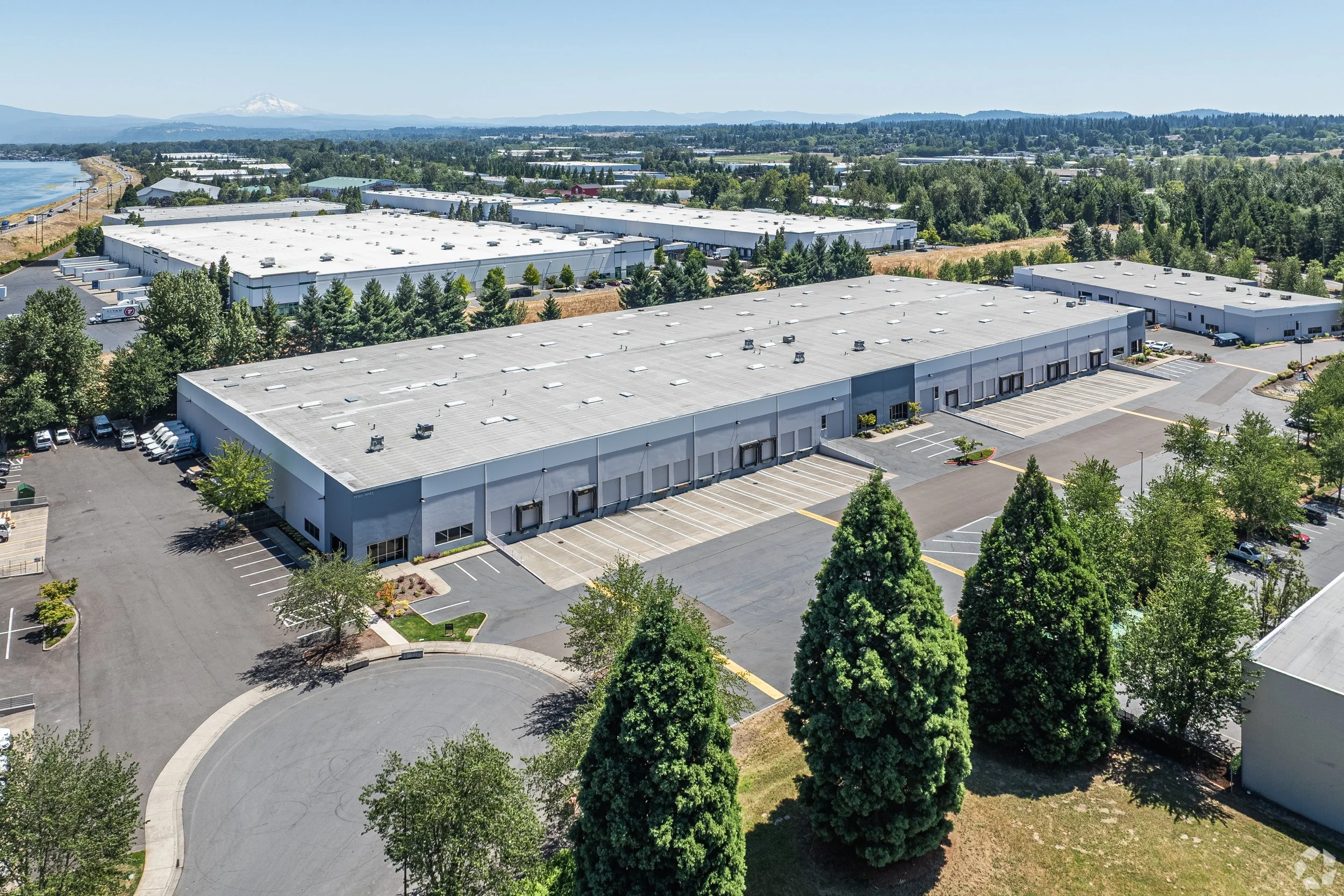 Gresham and East Columbia Corridor industrial park near I-84—warehouse and distribution availability and rent comps