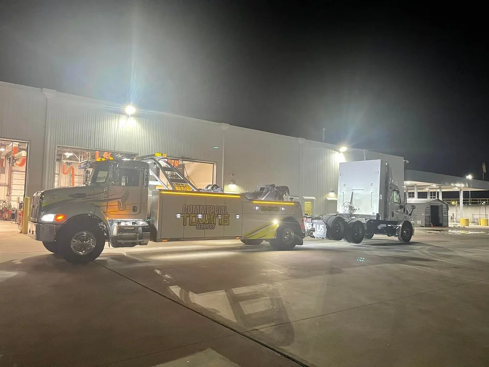 Commercial Road Solutions towing gallery photograph 42 of 59