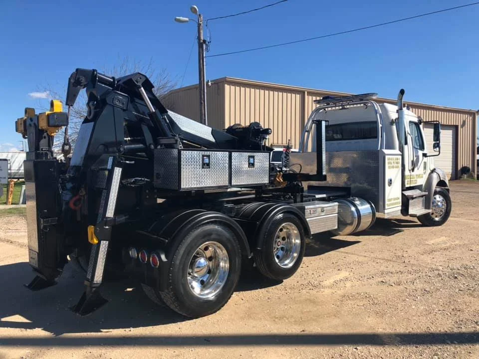 Commercial Road Solutions towing gallery photograph 5 of 59