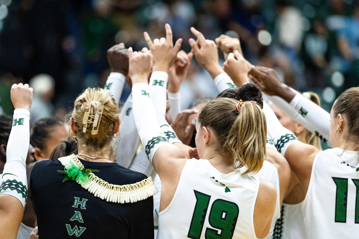 Wahine Volleyball goes 0-3 at Stanford Invitational
