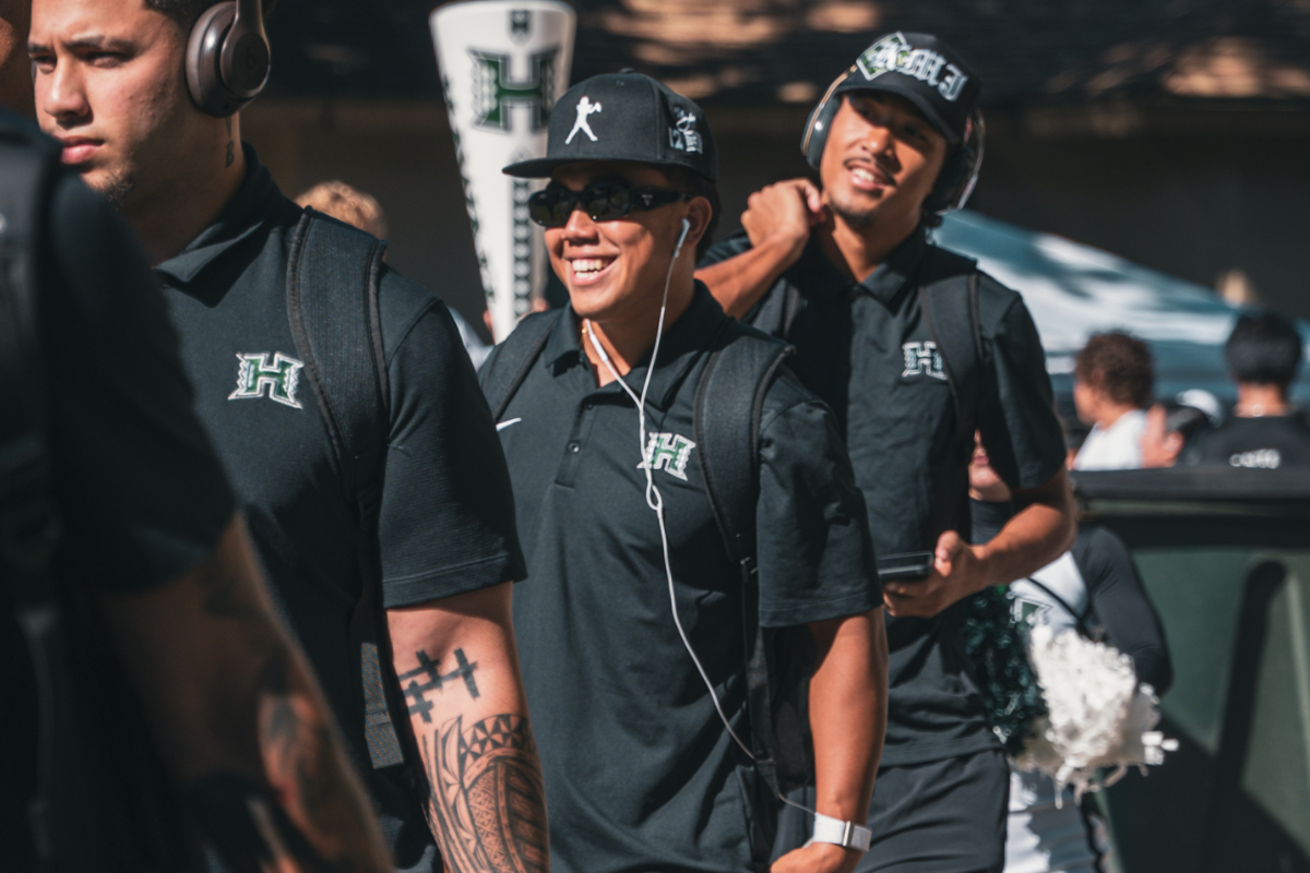 Alejado Torches Aggies for 413 Yards in Statement Win