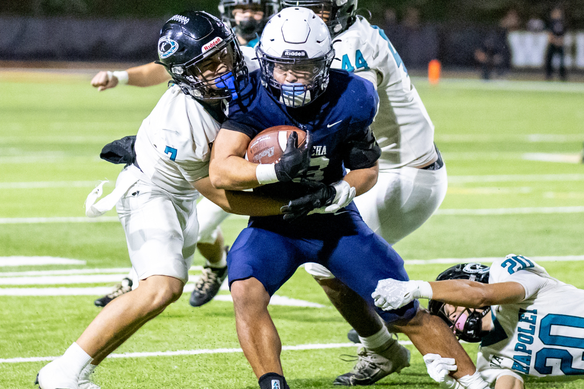Kapolei holds off Mililani, 21-14, to reach first OIA Open Division final
