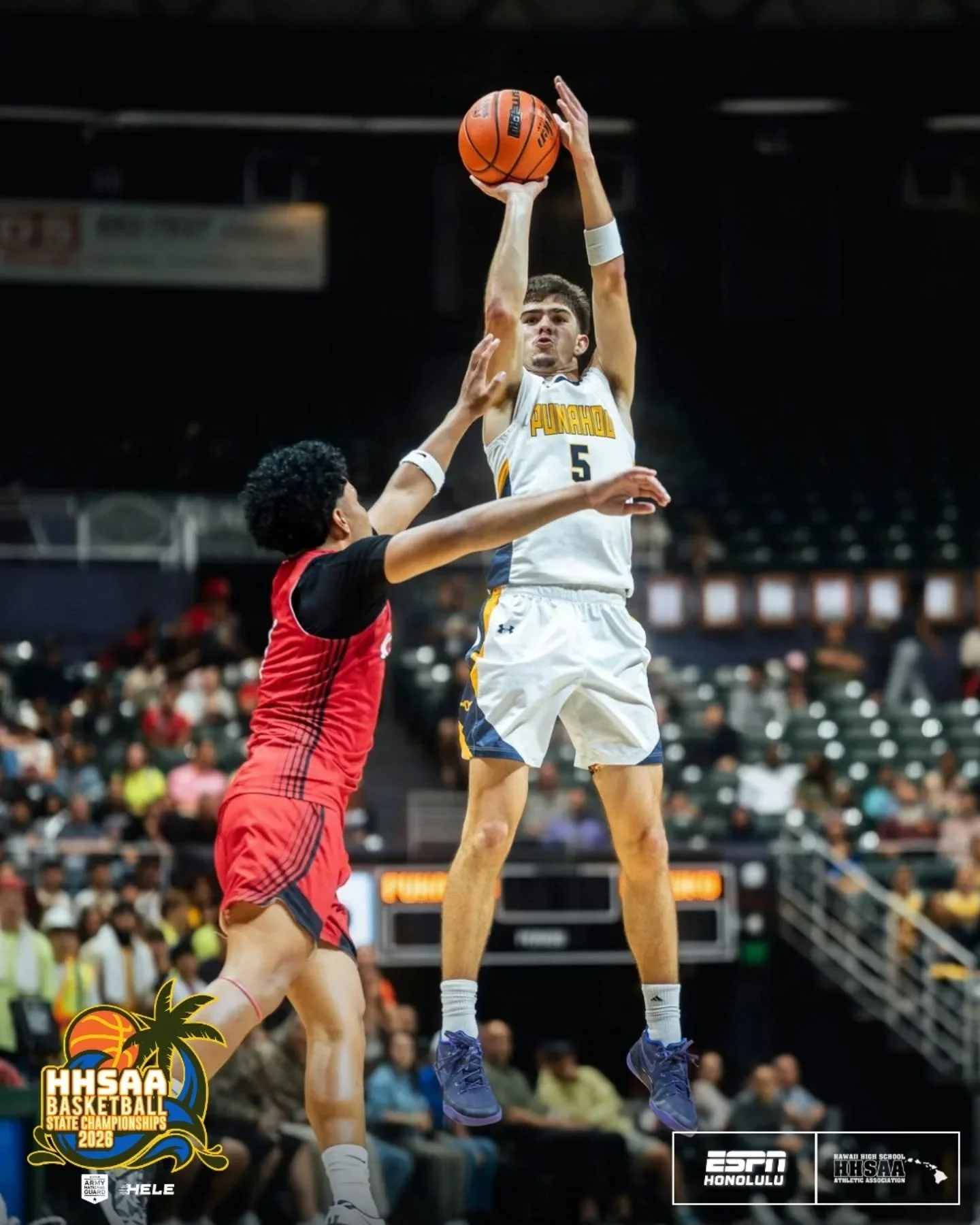 A hard-fought run by the Buff 'n Blue.

What a season! Keep your heads up.

📸 @yasunariphotography