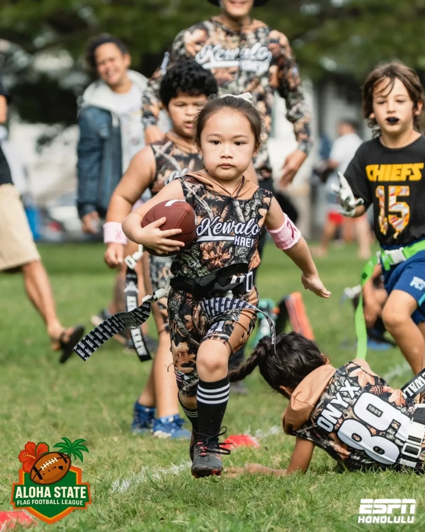 Weather cleared for some Aloha State Flag Football action today! ☀️🏈

📸 @yasunariphotography