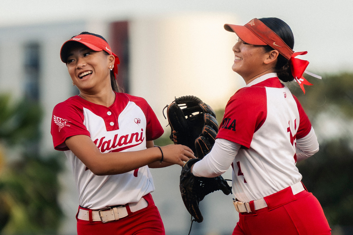 Kalani tops Moanalua, 13-3, moves into first place in OIA East&nbsp;