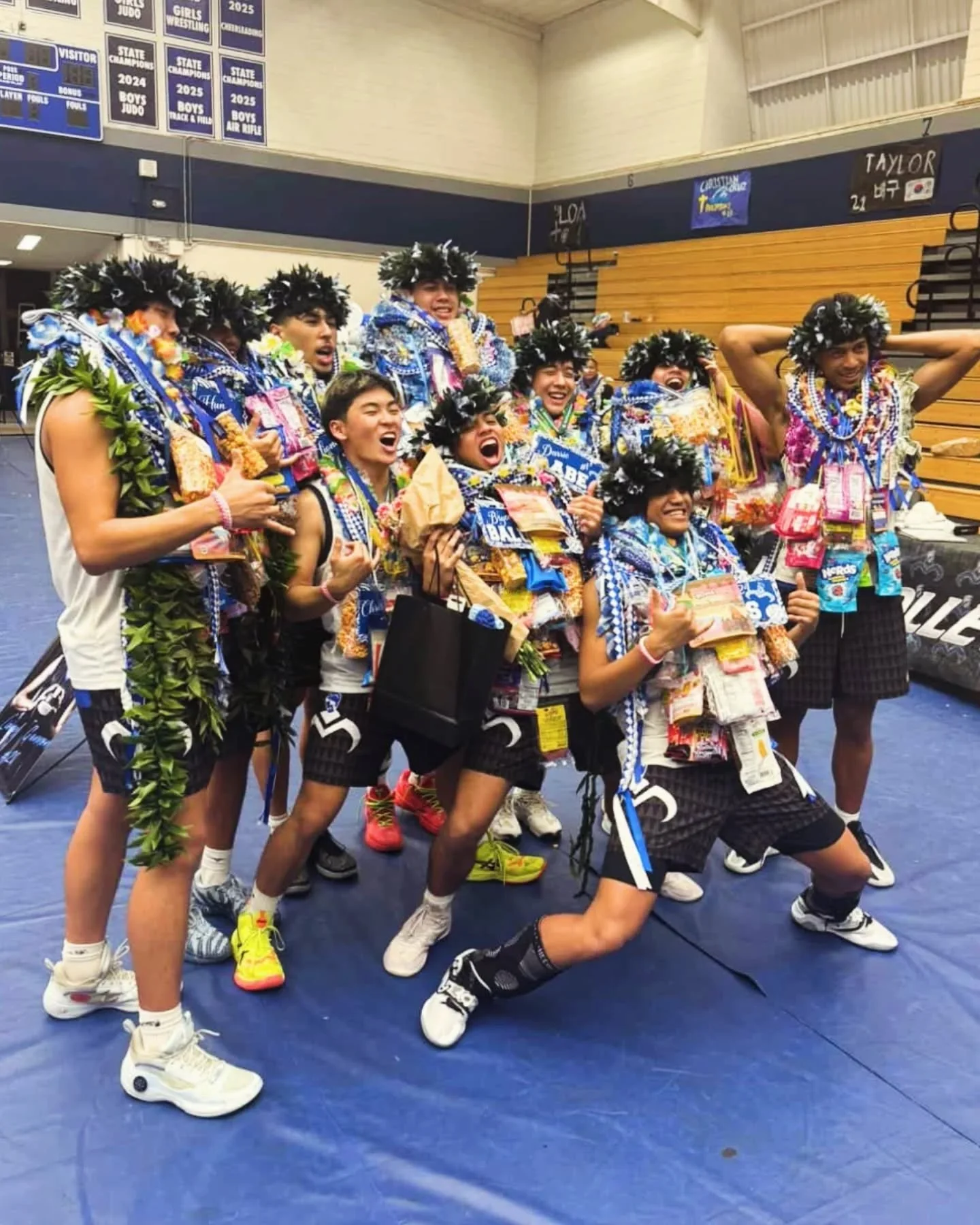 Senior Night dub secured 🎉🏐

Moanalua celebrates its seniors with a 3&ndash;1 win over Kahuku, staying perfect at 8-0.