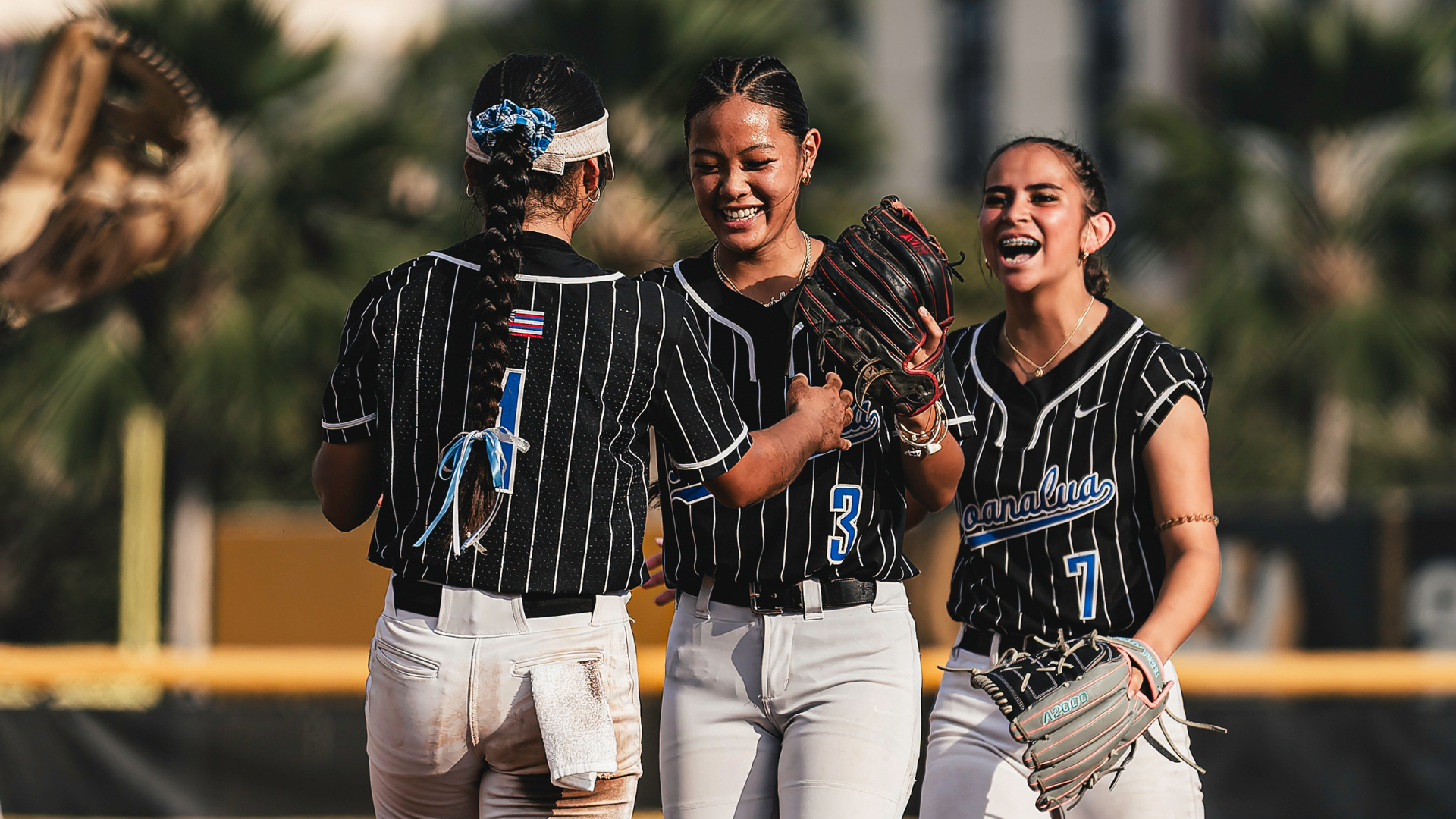 Moanalua Advances to State Quarterfinals With Dominant Win Over Punahou