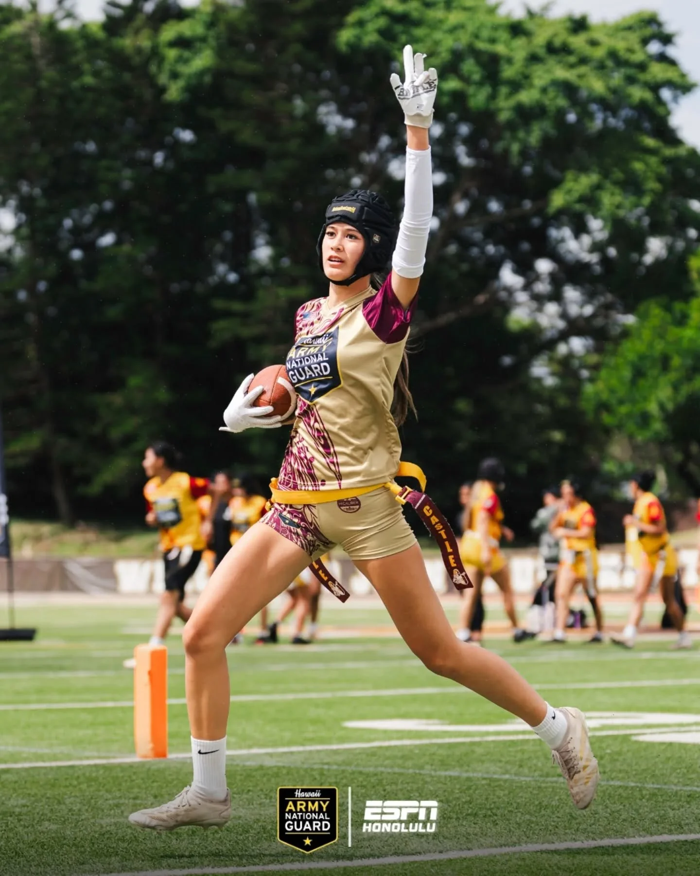 Memorial Day at the @hi_armynationalguard Girls Flag Football Tournament 🇺🇸🏈

Another full day of competition, big plays, and teams battling it out. 

📸 @yasunariphotography