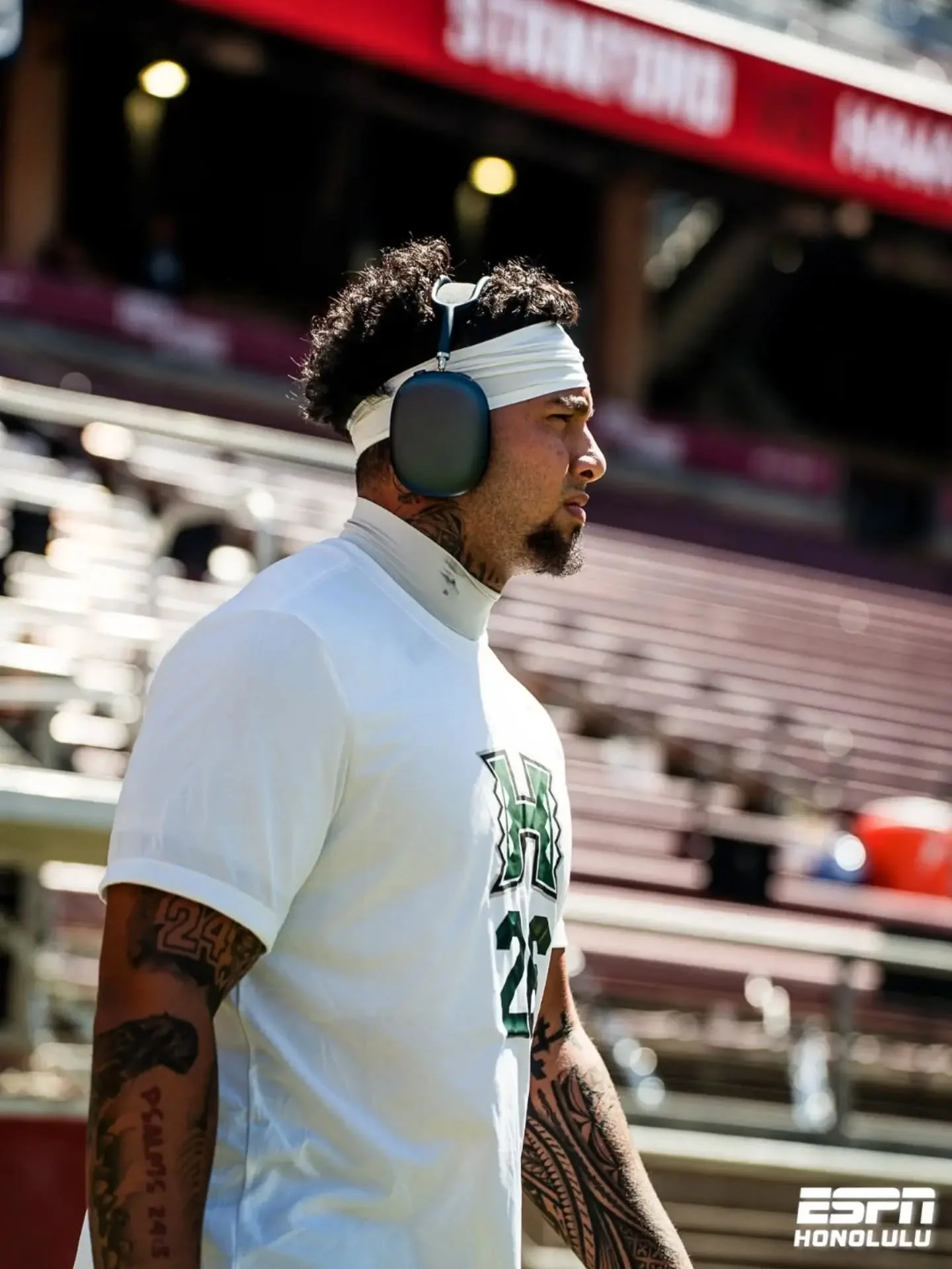 IT'S GO TIME 🌈🏈

📸 @shootahsav