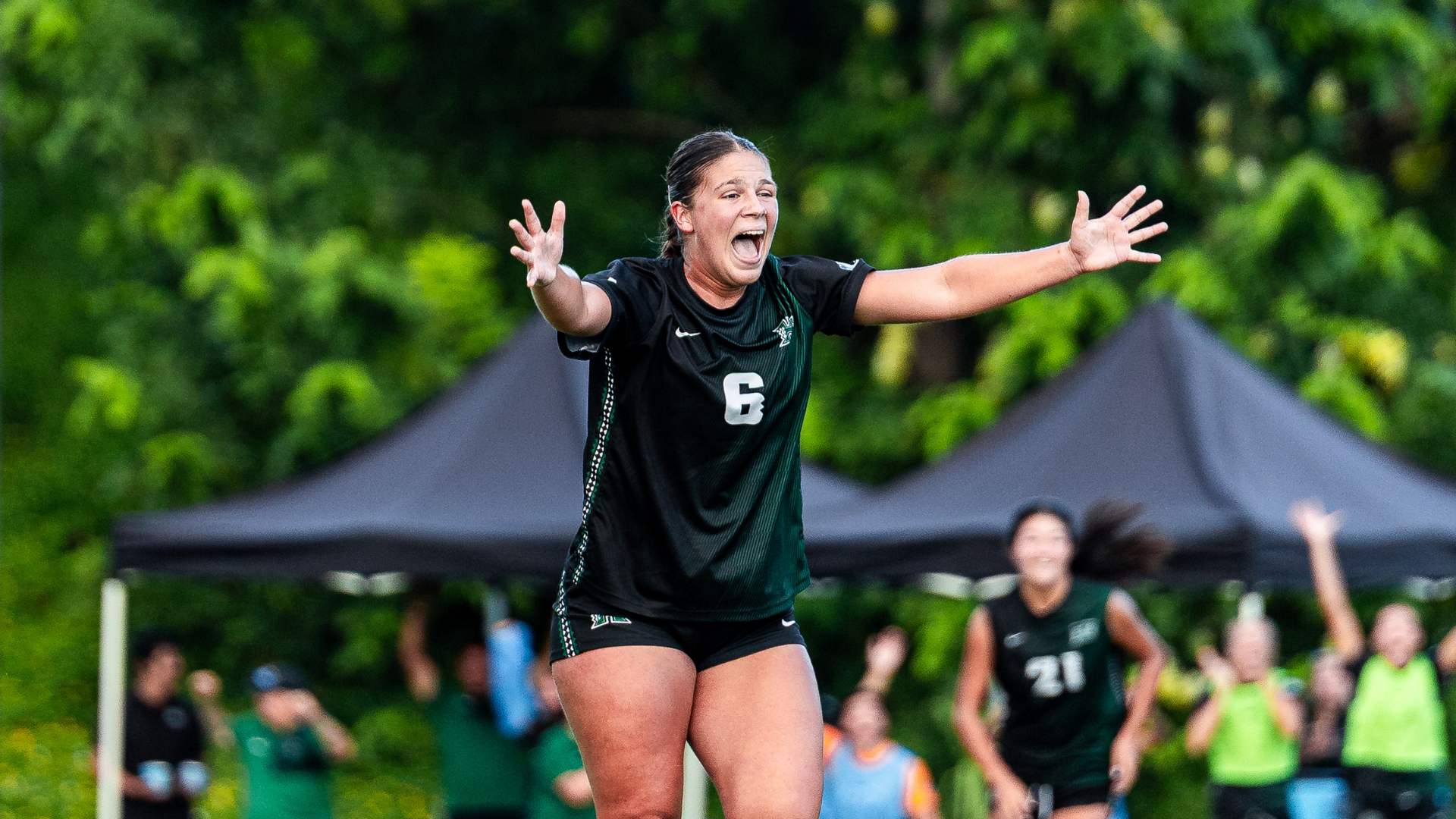 Rainbow Wahine Roll Past New Mexico State for Third Straight Win