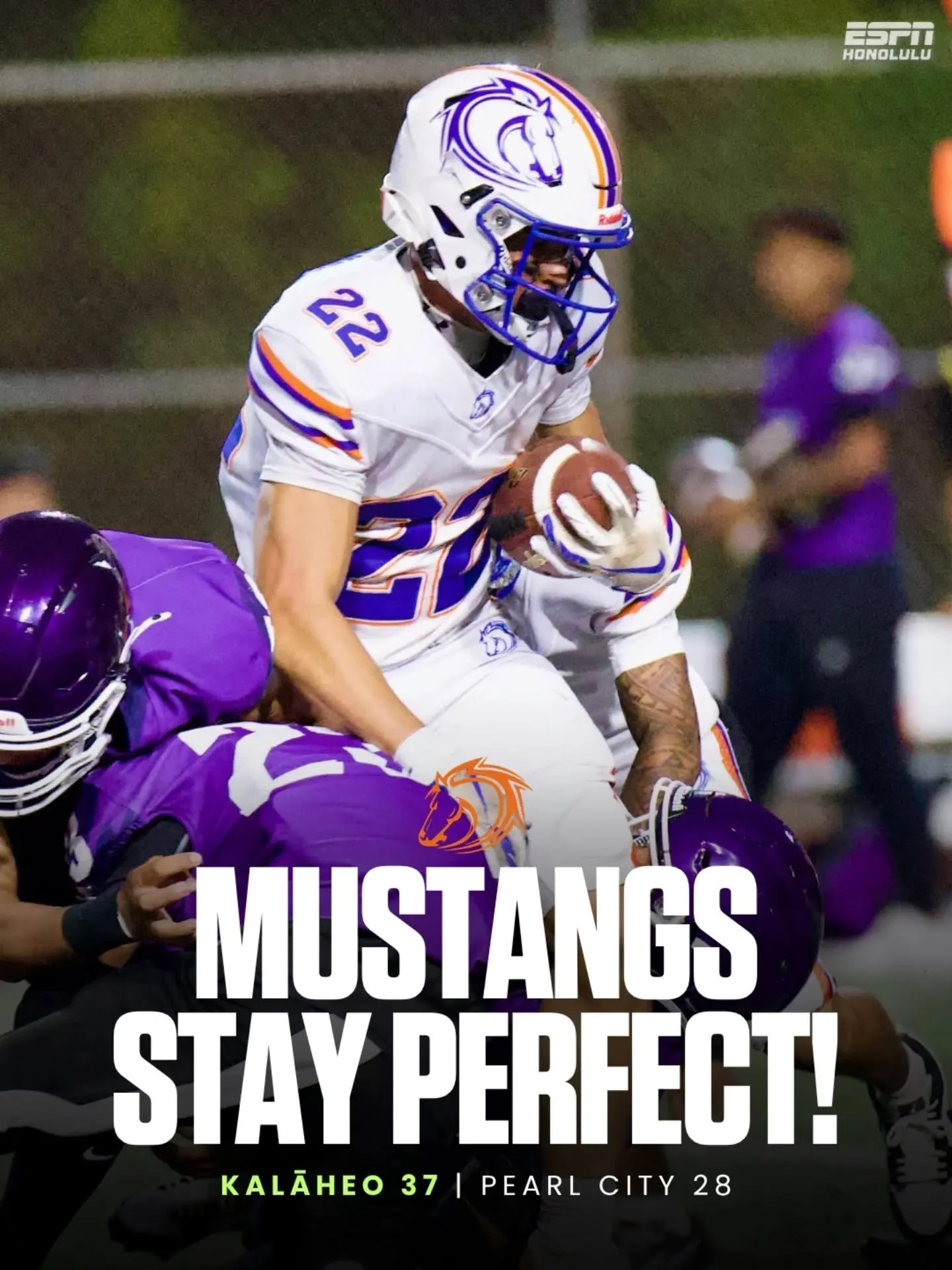 Kalāheo improves to 4-0 and hands Pearl City its first loss of the season, powered by a strong rushing attack and two touchdowns from Marquez Mellor. 🏈

📸 @lorimckeownphotography