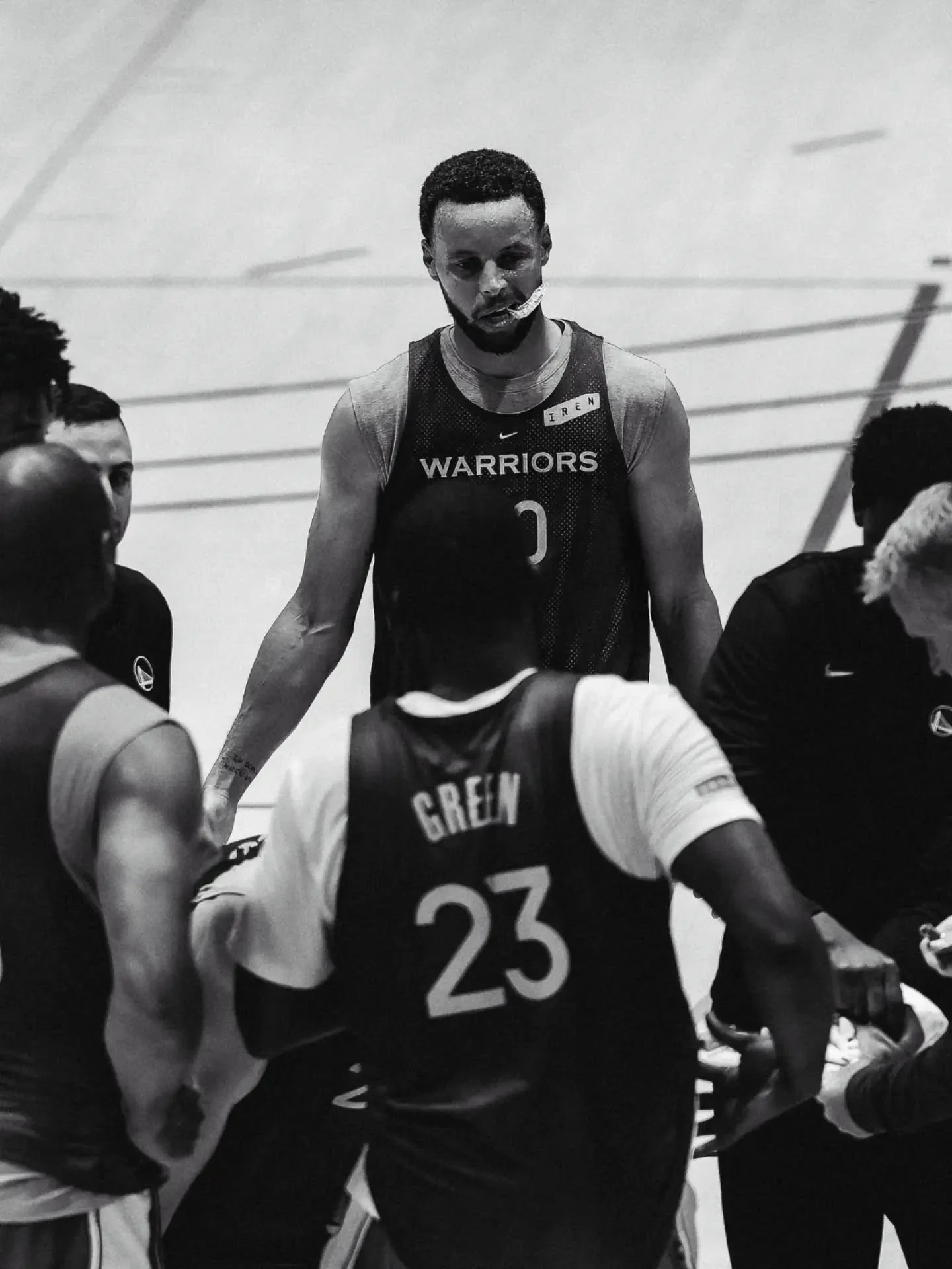 WAAAAAAAAARIORS in the 808. 🏀🌺🤙🏽

Who's going to the game on Sunday? 

📸 @yasunariphotography