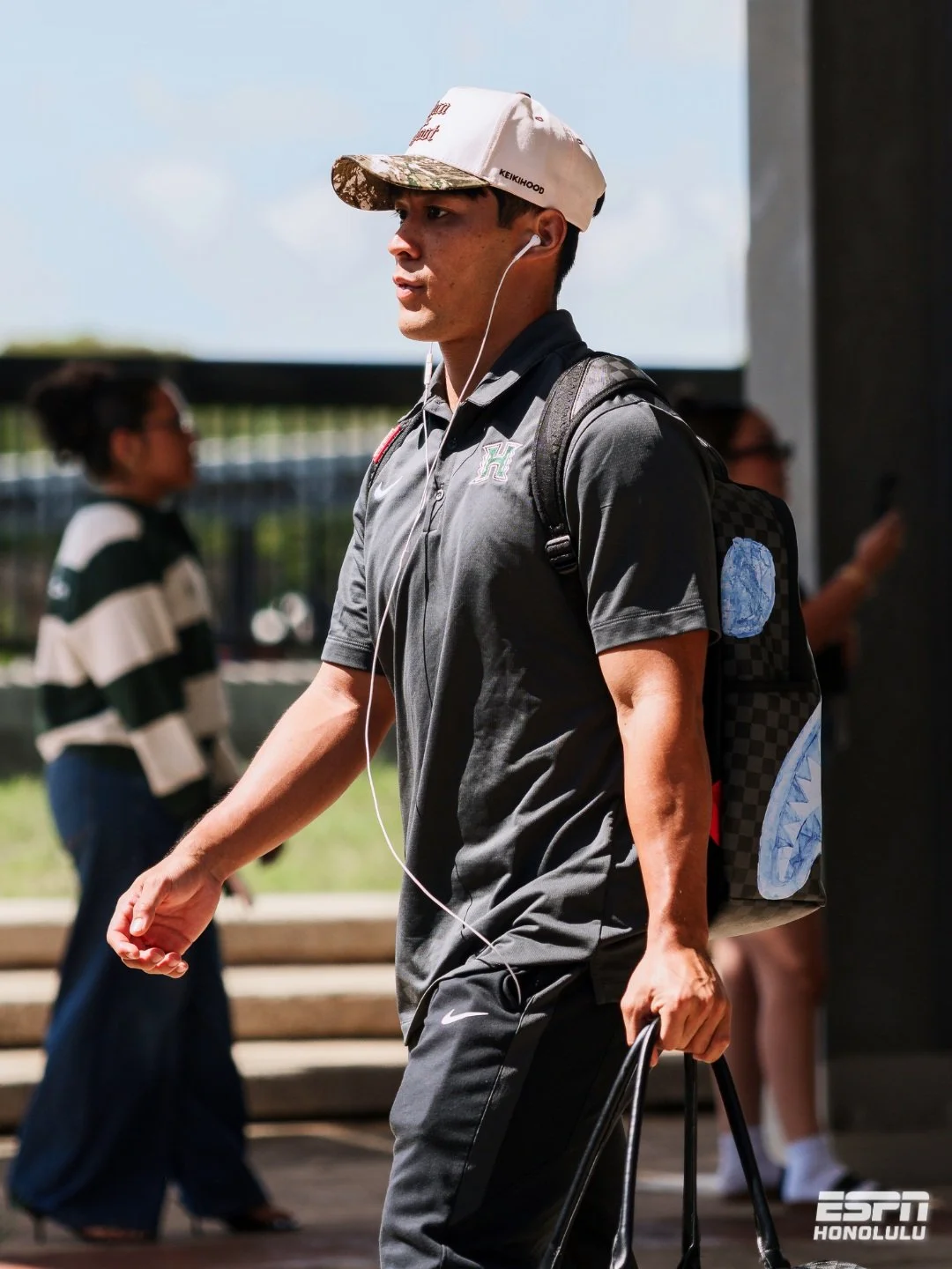 TIME TO TAKE CARE OF BUSINESS ON HOMECOMING! 🌈🏈

The Rainbow Warriors are back home today to take on New Mexico in a Mountain West showdown!

🎙️ Listen live on ESPN Honolulu 92.7 FM / 1500 AM, the ESPN Honolulu app, or ESPNHonolulu.com with @johnv