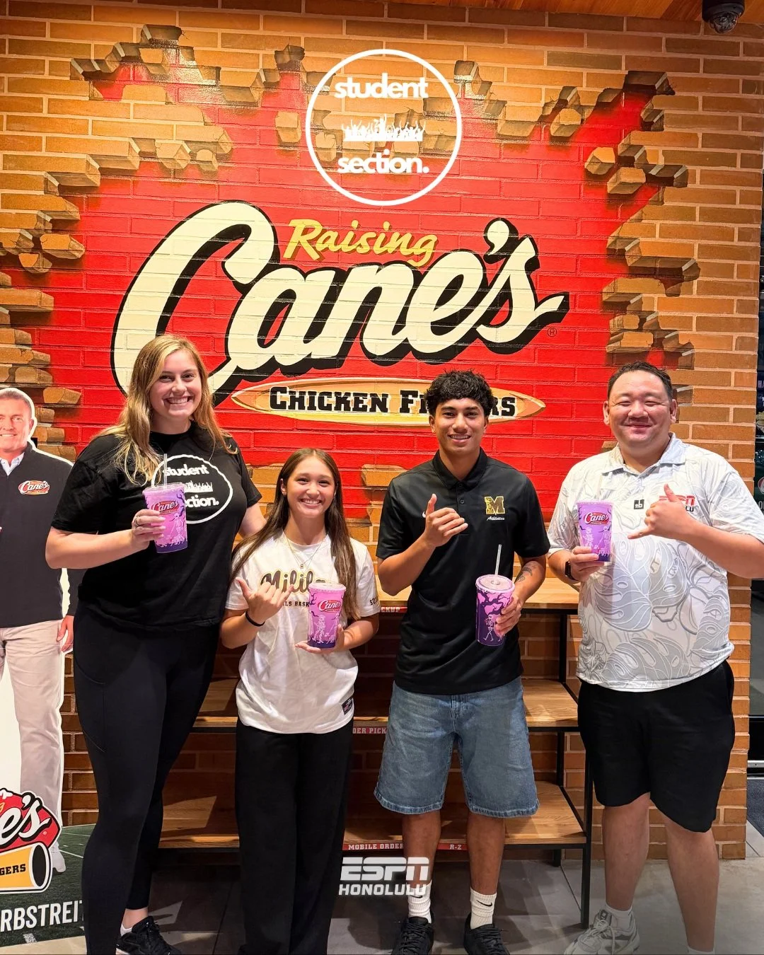 Mahalo to Mililani&rsquo;s Tui Tukimaka (basketball/track) and Zenn Nelson (basketball/flag football), along with UH Women&rsquo;s Basketball players Rebecca Moors and Kyra Webb, for coming out to Student Section at Raising Cane&rsquo;s Mililani!

Th