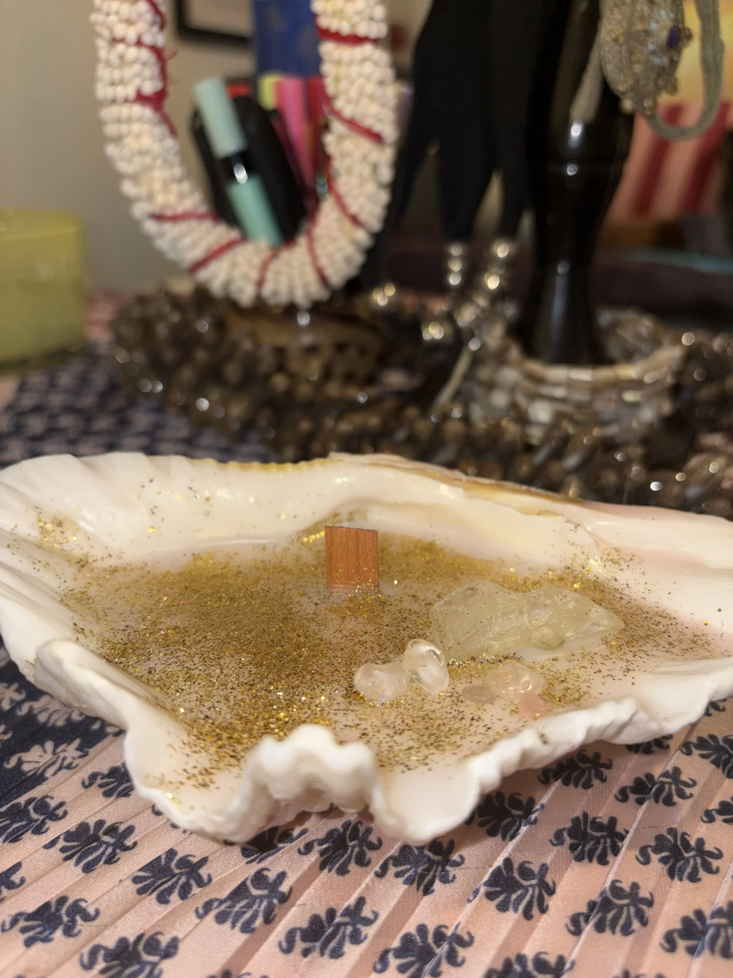 Aphrodite's Divine Seashell Candle
