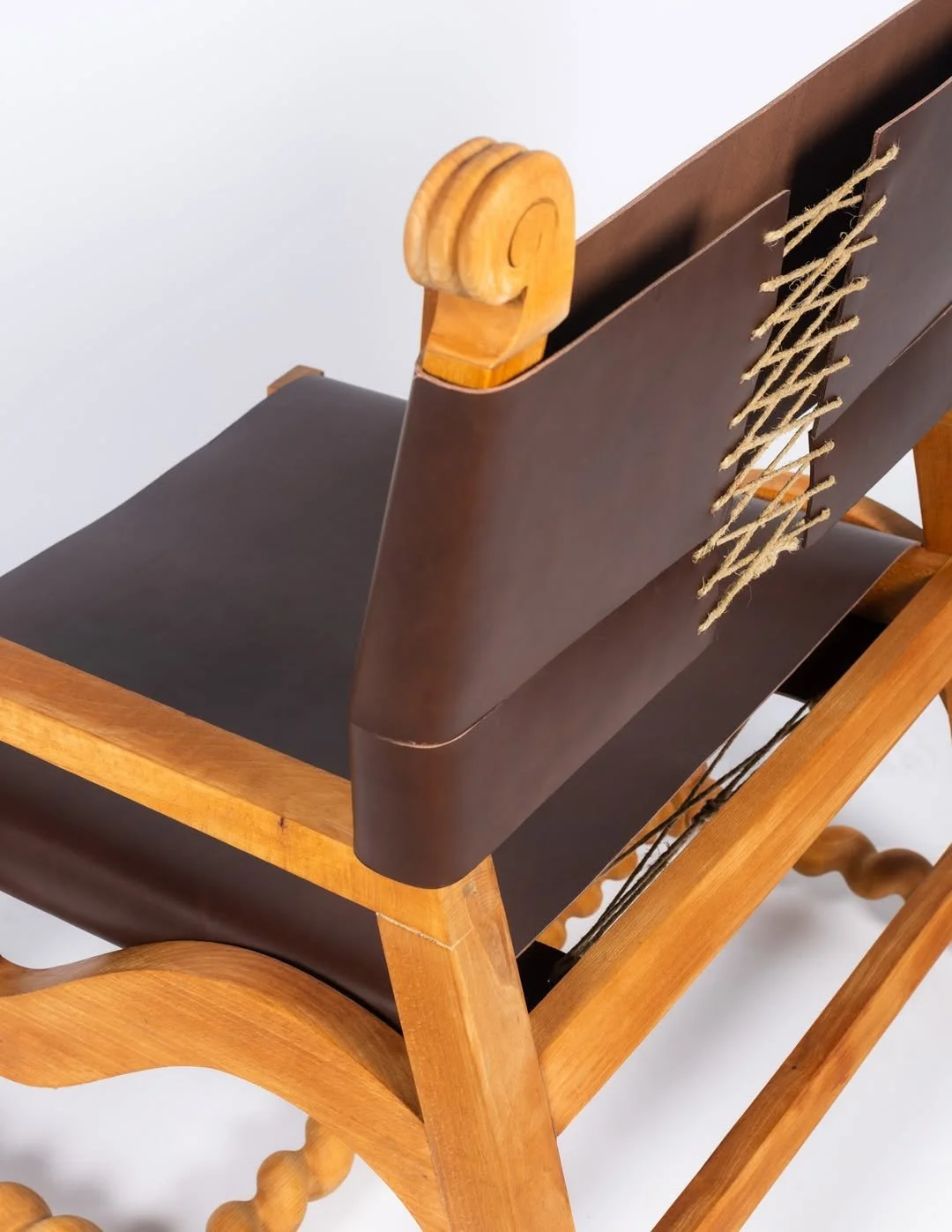 Fauteuil Relict is an easy chair crafted from a 1950s wooden frame taken from the remaining stock of furniture manufacturer Cammers. Instead of discarding this outdated frame, Dries chose to give it new life by cutting it apart and reconstructing it 