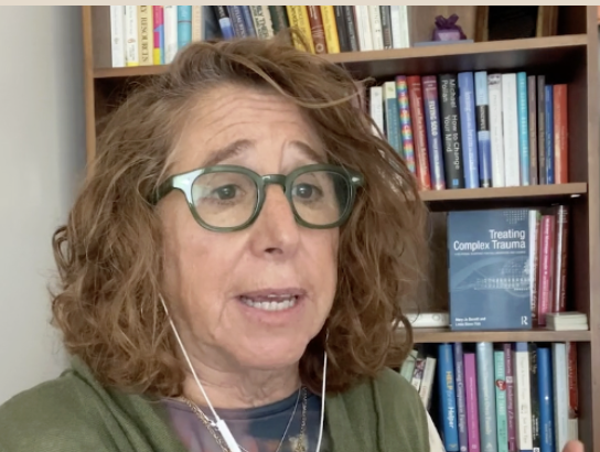 Healing Incest and Complex Childhood Trauma with Couples: A Collaborative Change Model Vol. 1