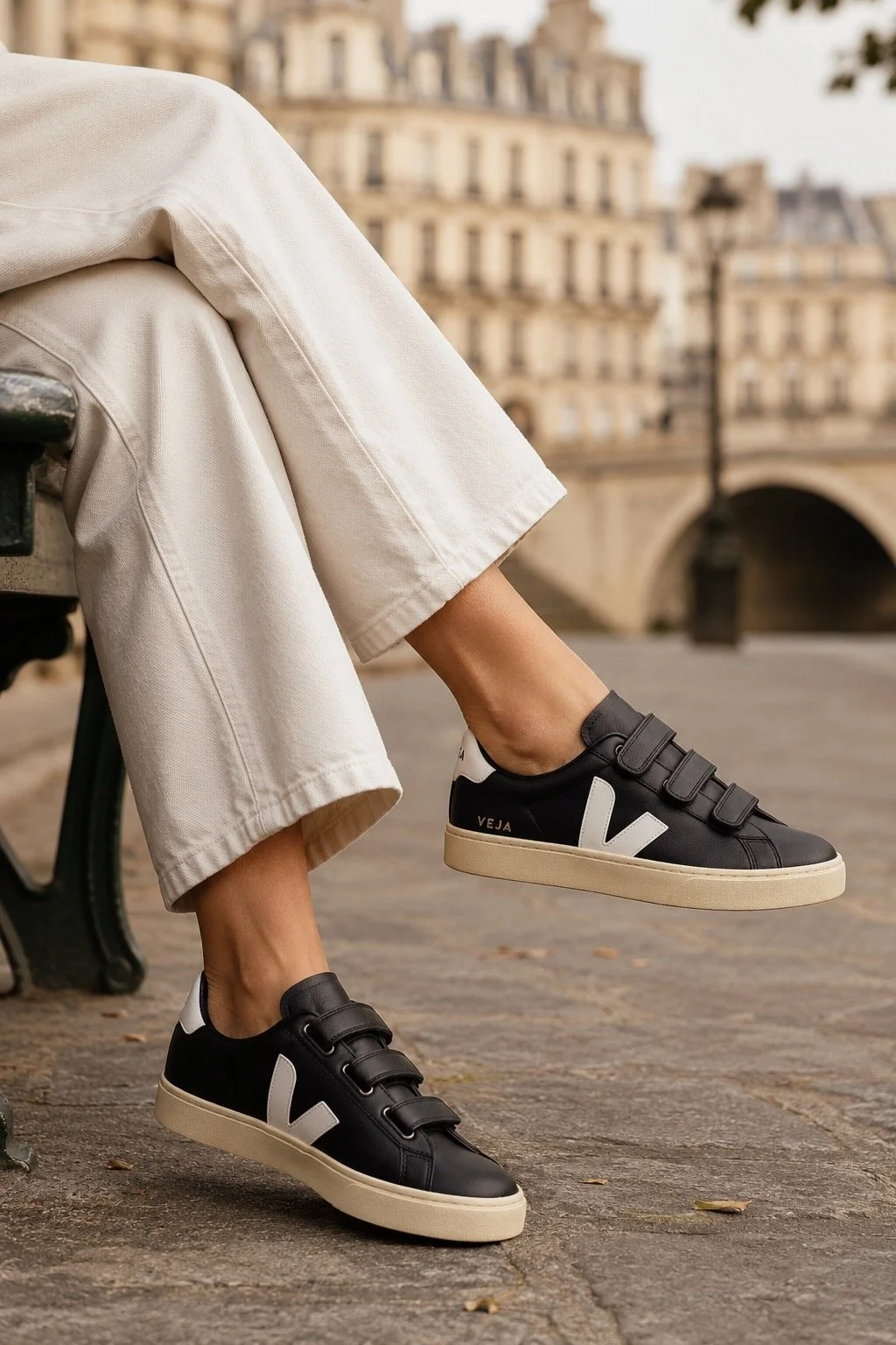 The Best Shoes to Wear with Wide Leg Pants: 5 Stylish Options That Always Work