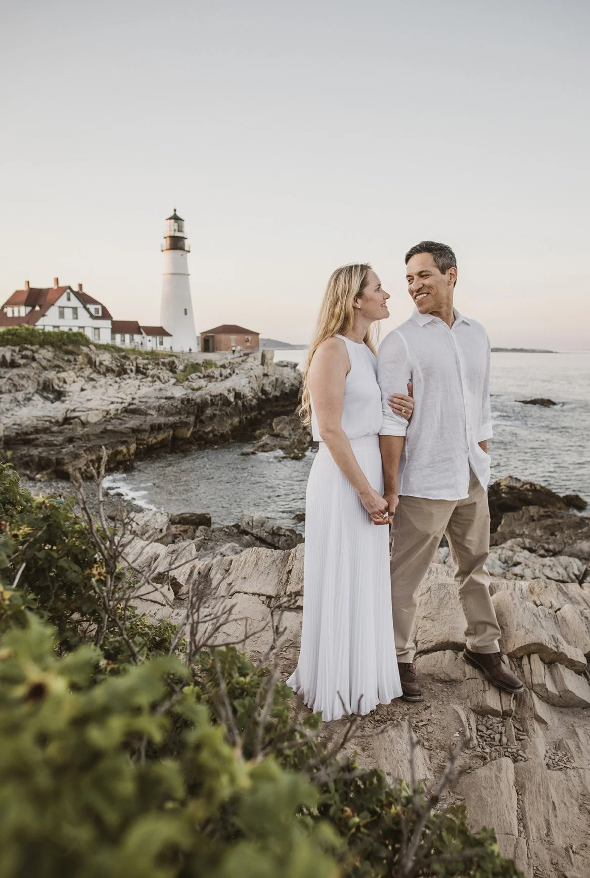 chris-bennett-photography-maine-engagement-photos-11.jpg