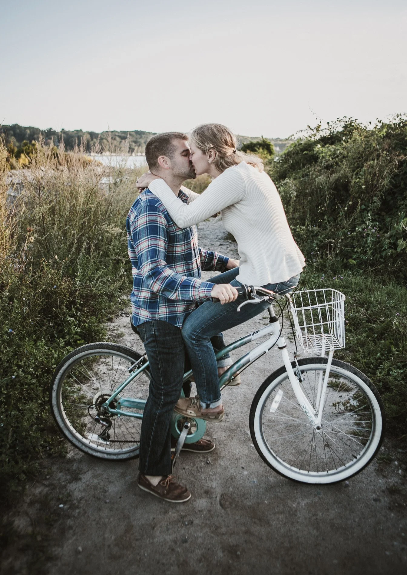 Chris-bennett-photography-cycle-engagement.jpg