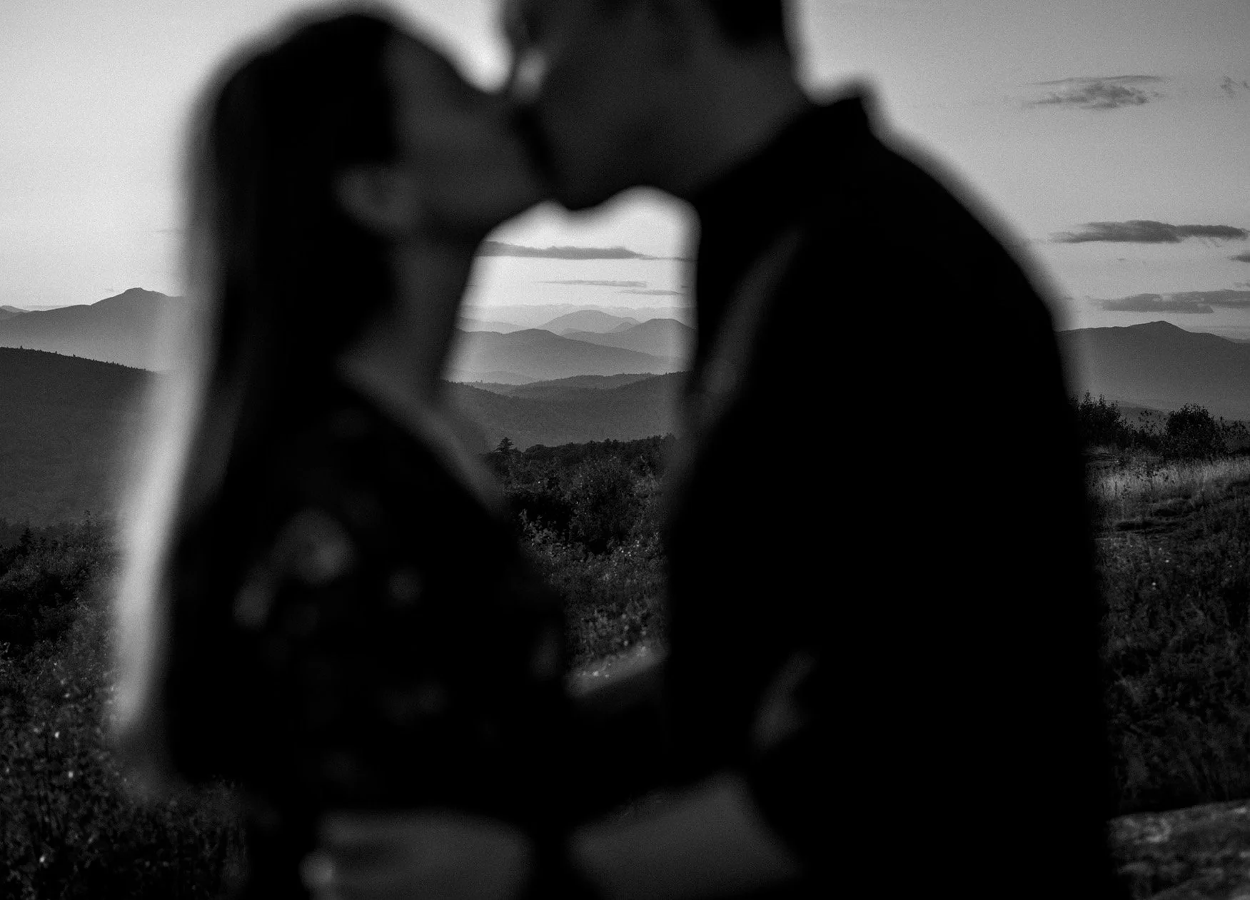 chris-bennett-photography-maine-engagement-photos-19.jpg