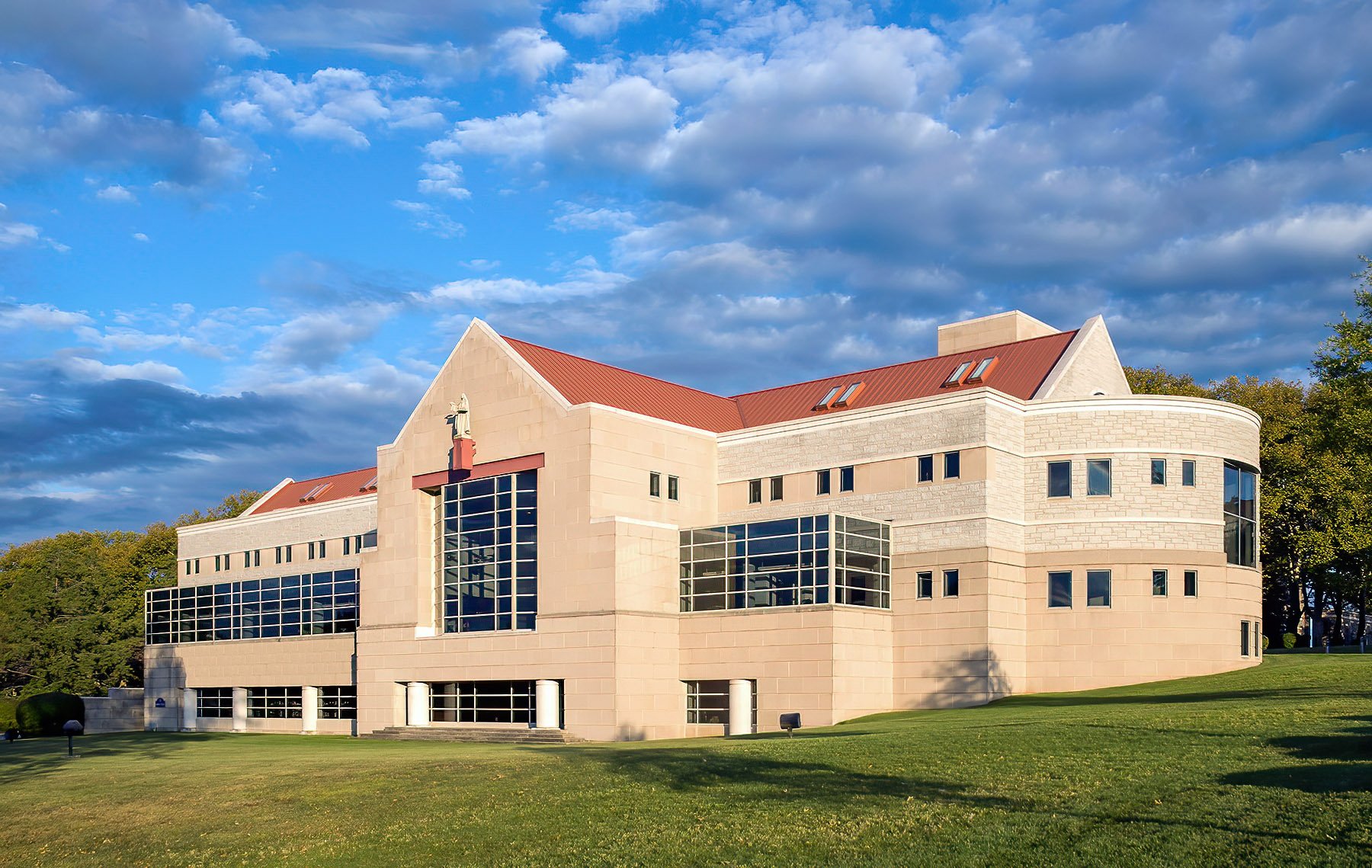 Rear View - Gabriele Library, Immaculata University © David Fonda.jpg
