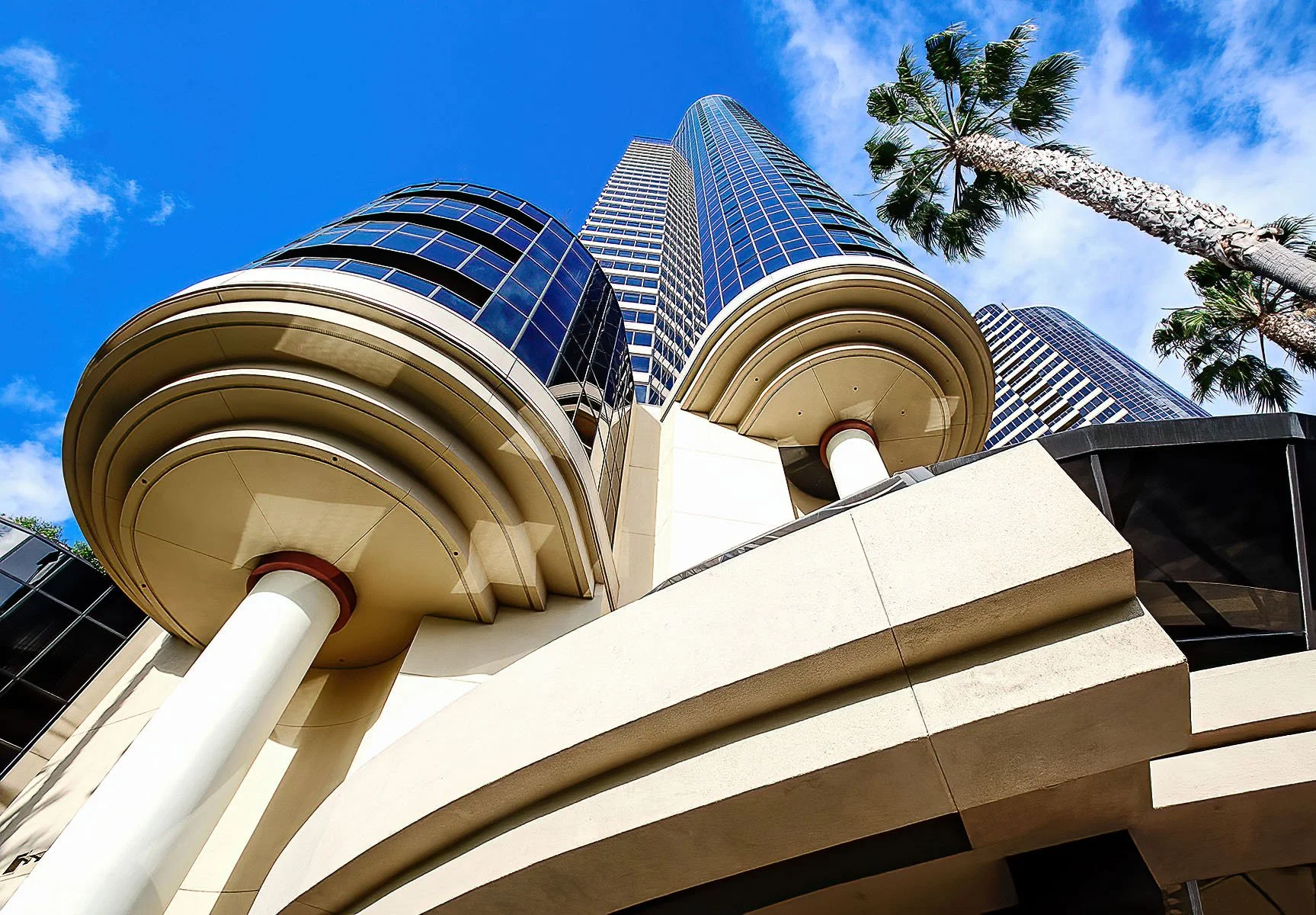 Harbor Club Condominiums - San Diego