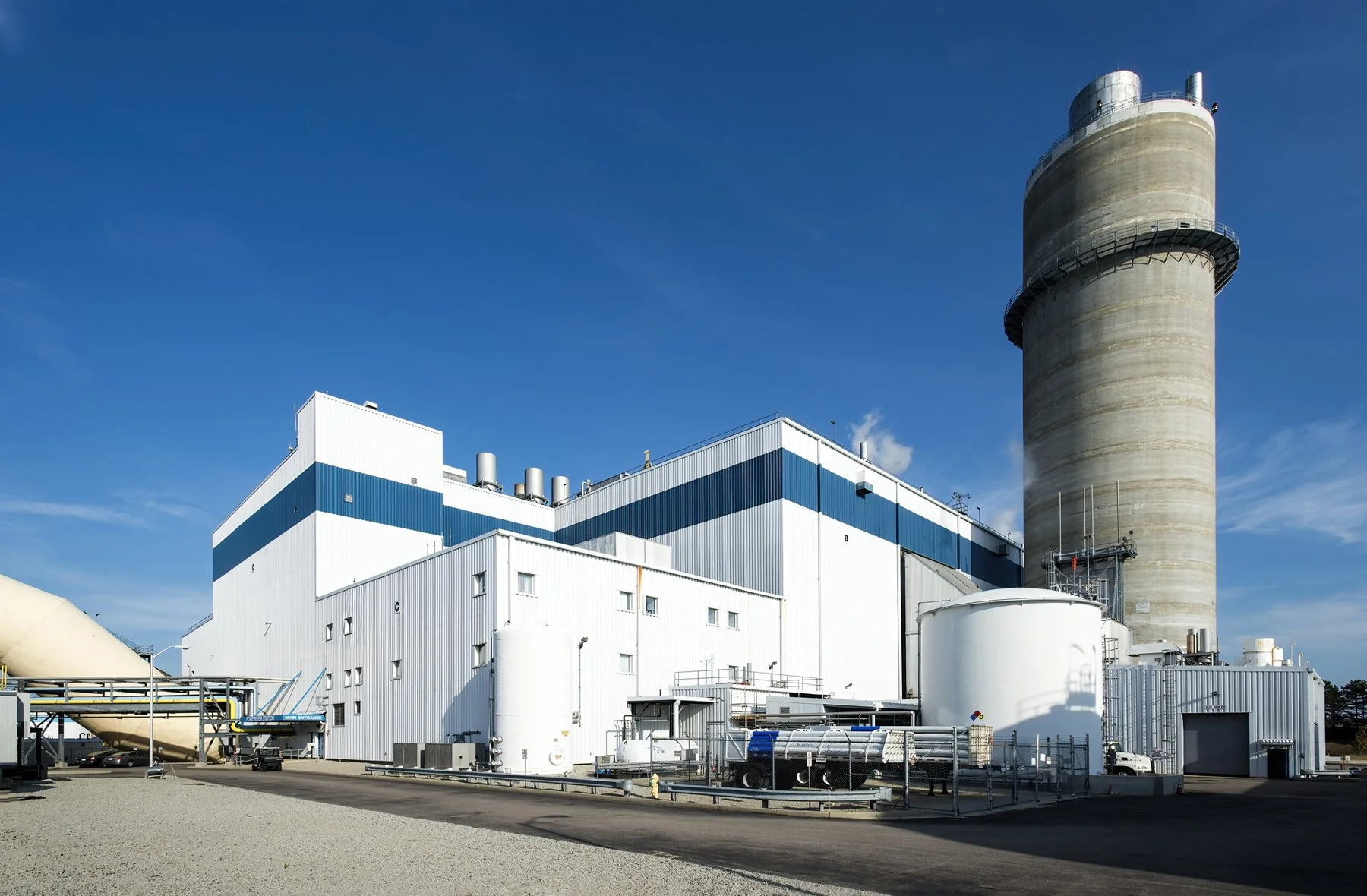 Fore River Energy Center Generator Building © David Fonda.jpg