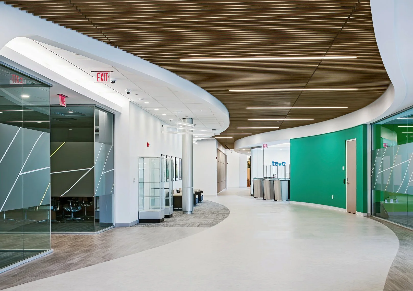 Corporate Training Center hallway © David Fonda.jpg