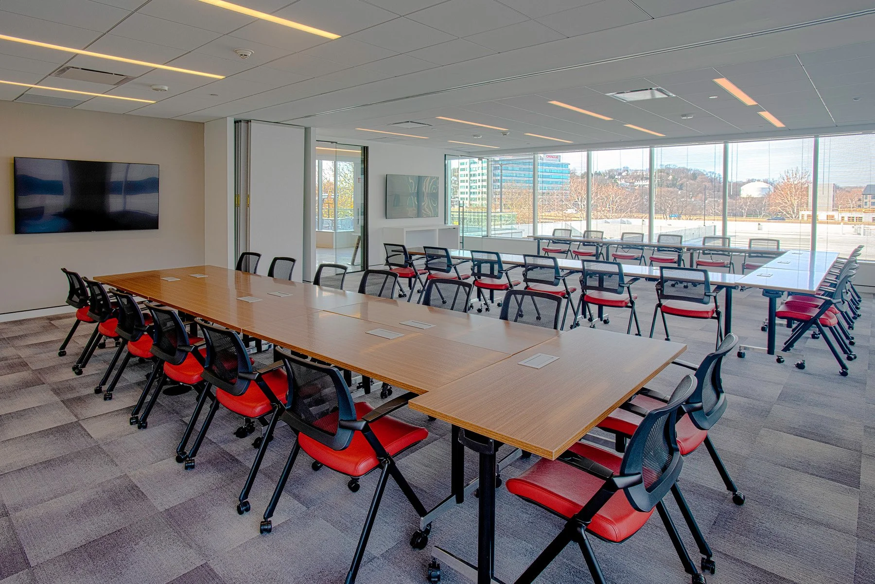 Corporate Meeting Space © David Fonda.jpg