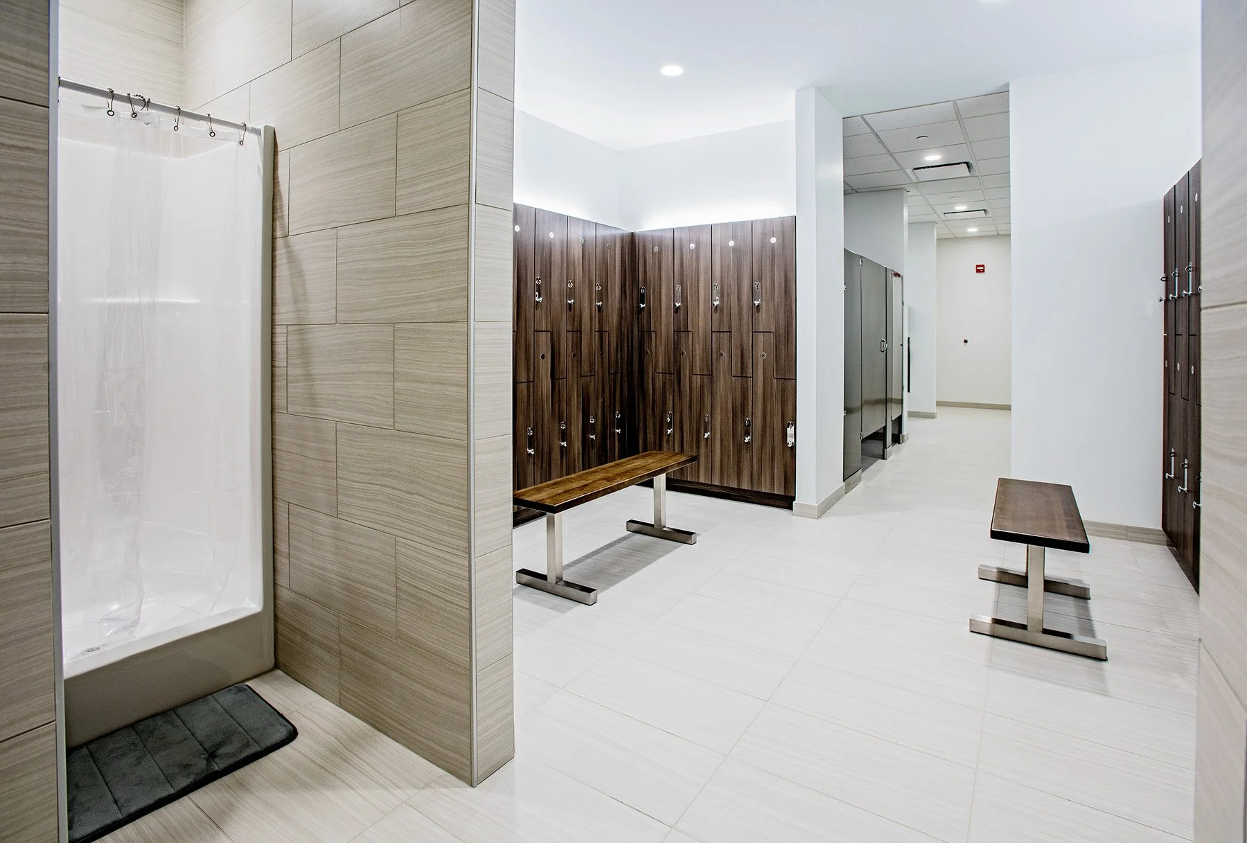 Locker Room - Corporate Training Center © David Fonda.jpg