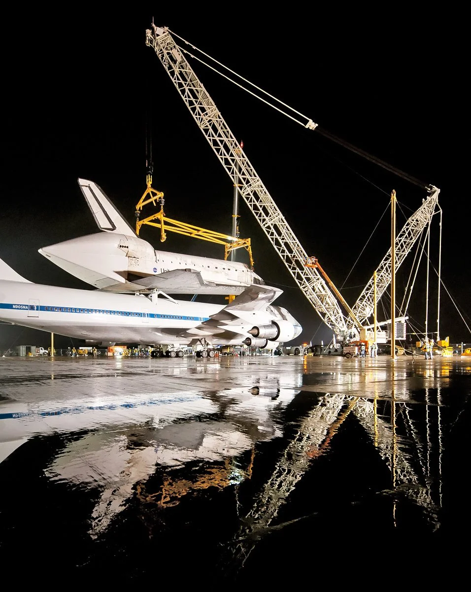 Terex Crane lifting Space Shuttle Discovery