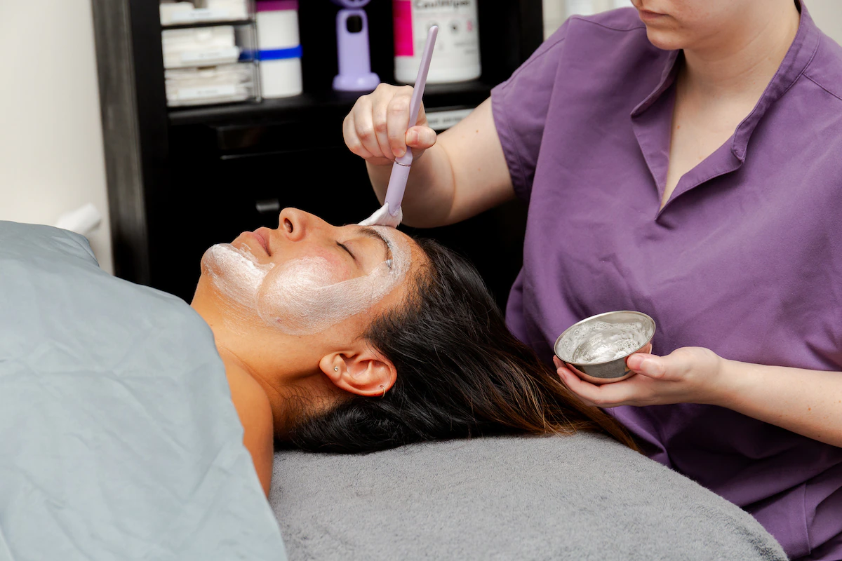 04-everbare-foaming-cleanse-brush-facial-leawood-ks.png