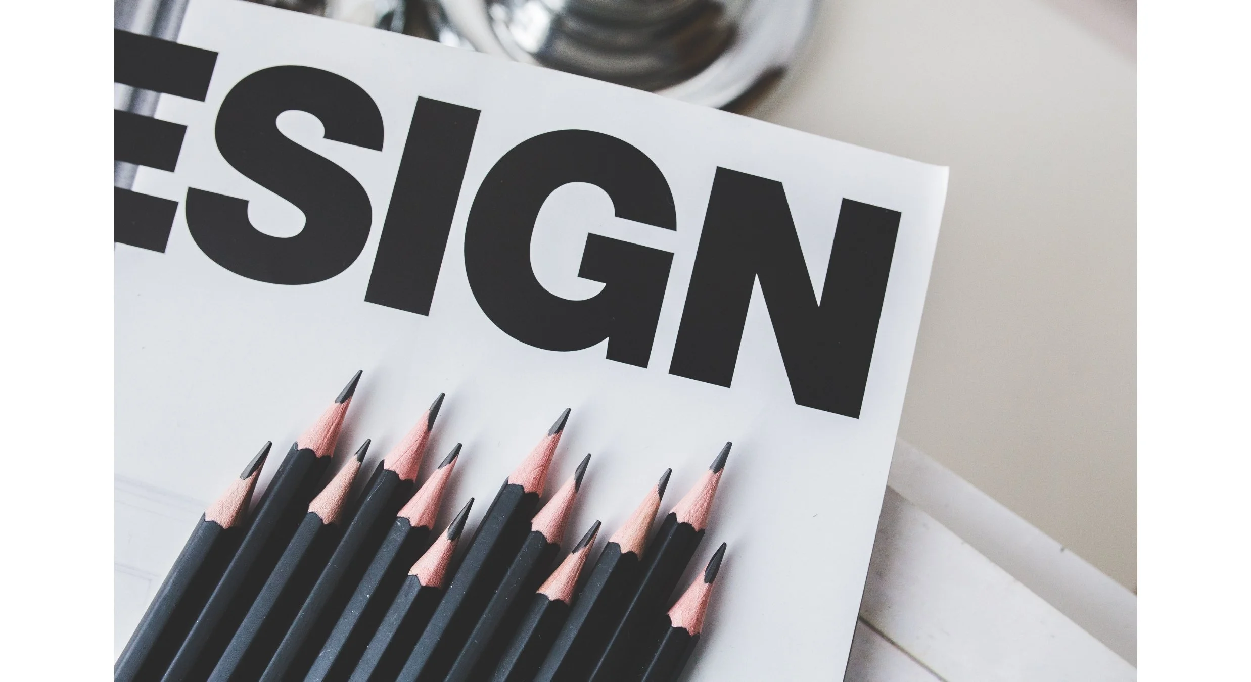 Grafisk design som skaper visuell helhet og gjenkjennelighet