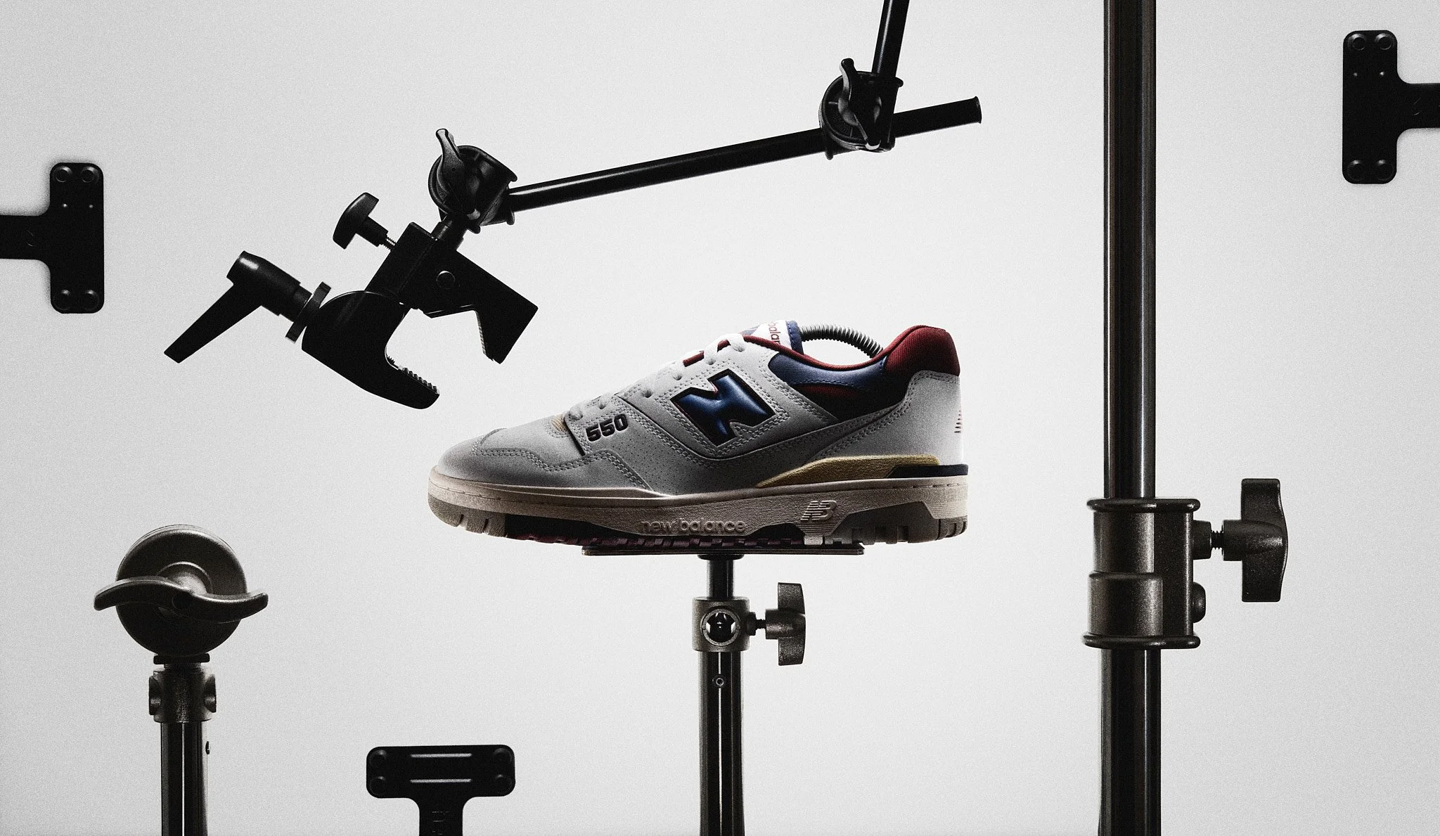 R26_NEW_BALANCE_550.jpg