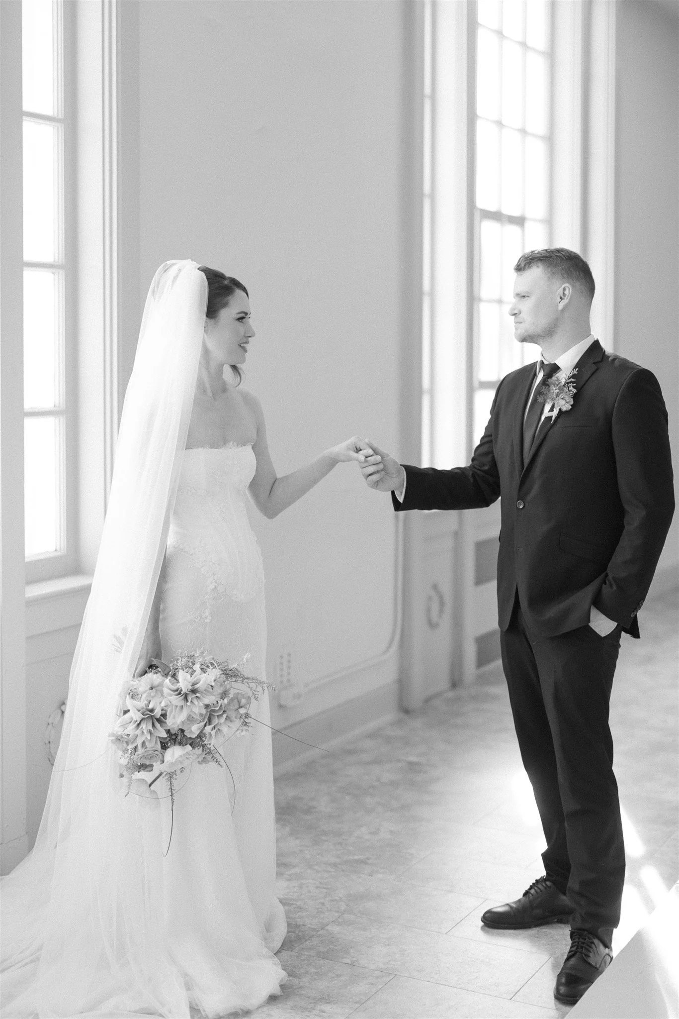 kelsee-risler-photography-new-york-wedding-photographer-harro-east-styled-wedding-178-2.jpg
