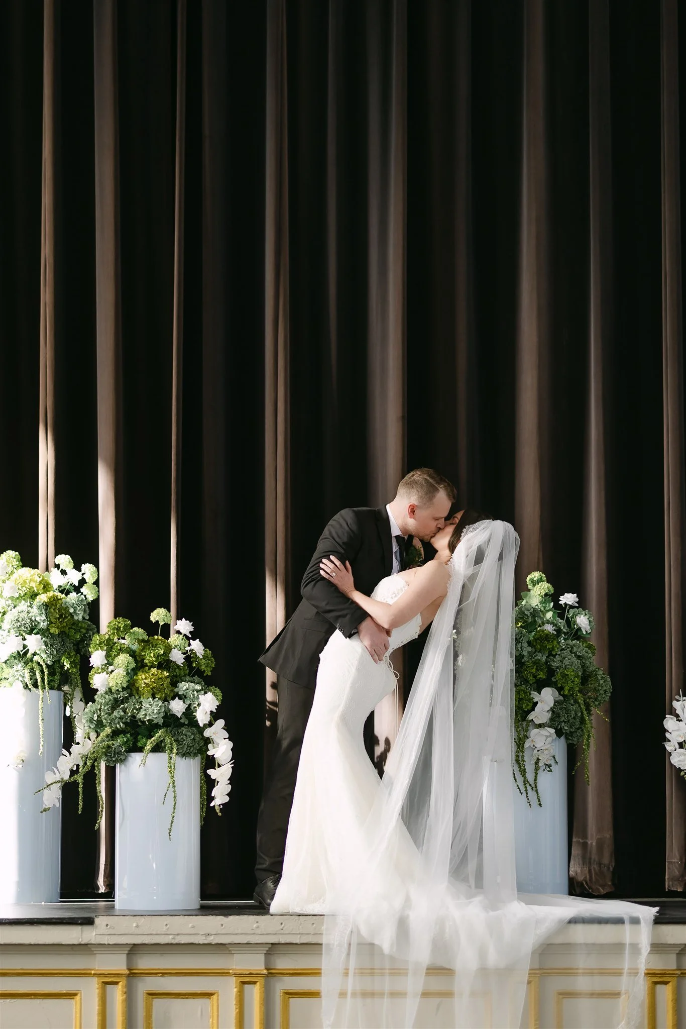 kelsee-risler-photography-new-york-wedding-photographer-harro-east-styled-wedding-235.jpg