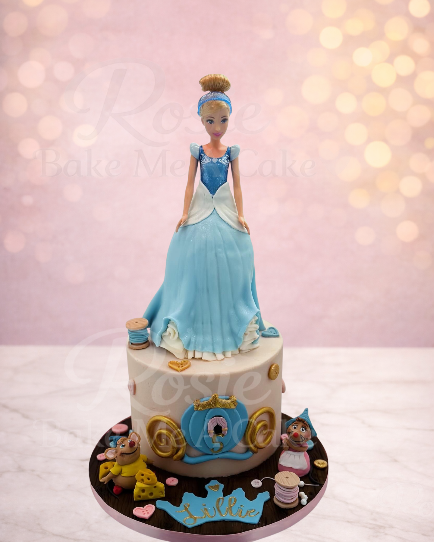 WM Cinderella Cake.png