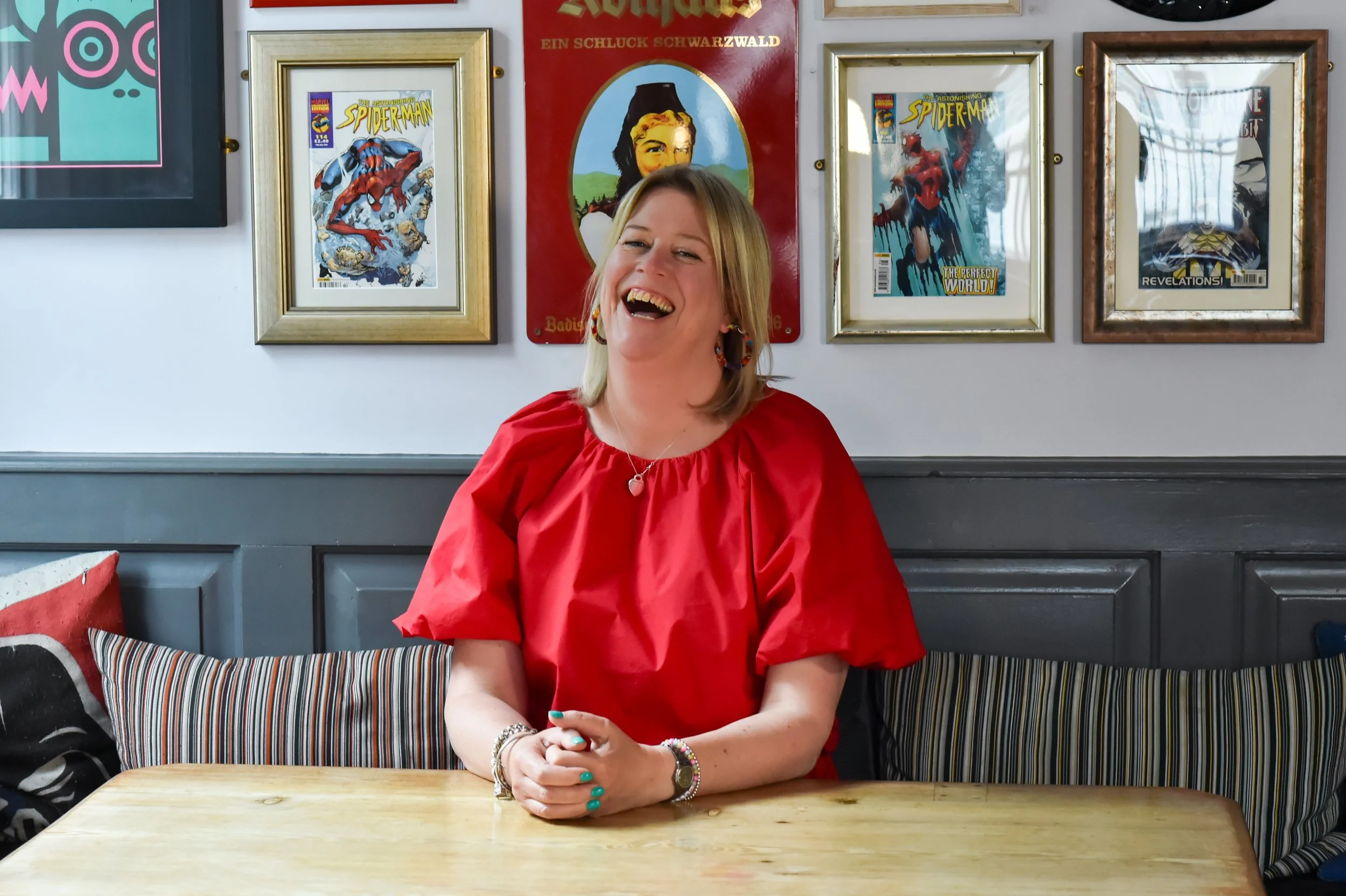 Wedding celebrant with energy, passion and a touch of fun.