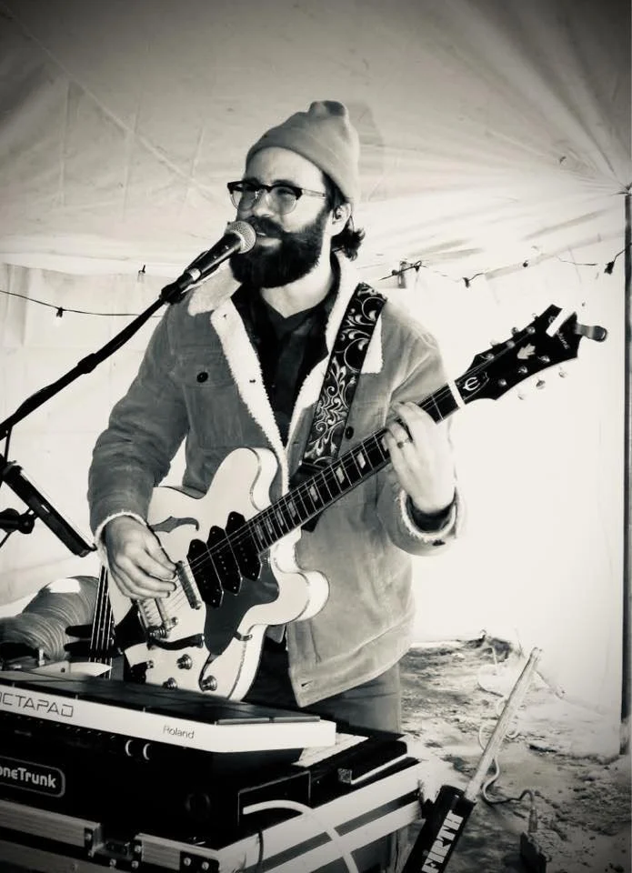 Live Music feat. Bradley Sperger