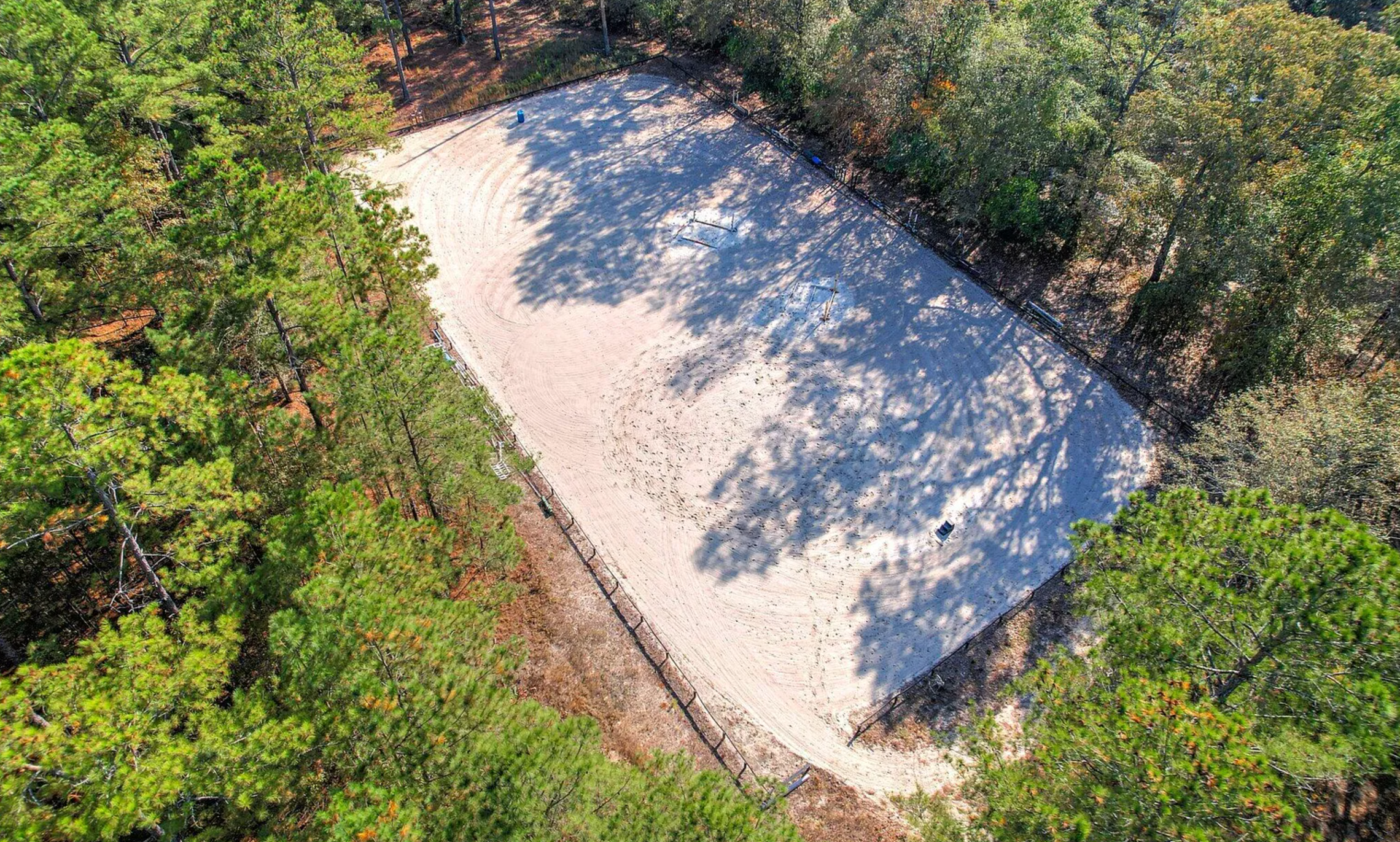 120 x 220 sand arena