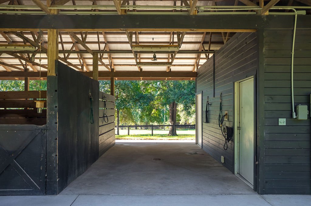 Grooming and wash area with hot water.  Feed Room is on the Right.