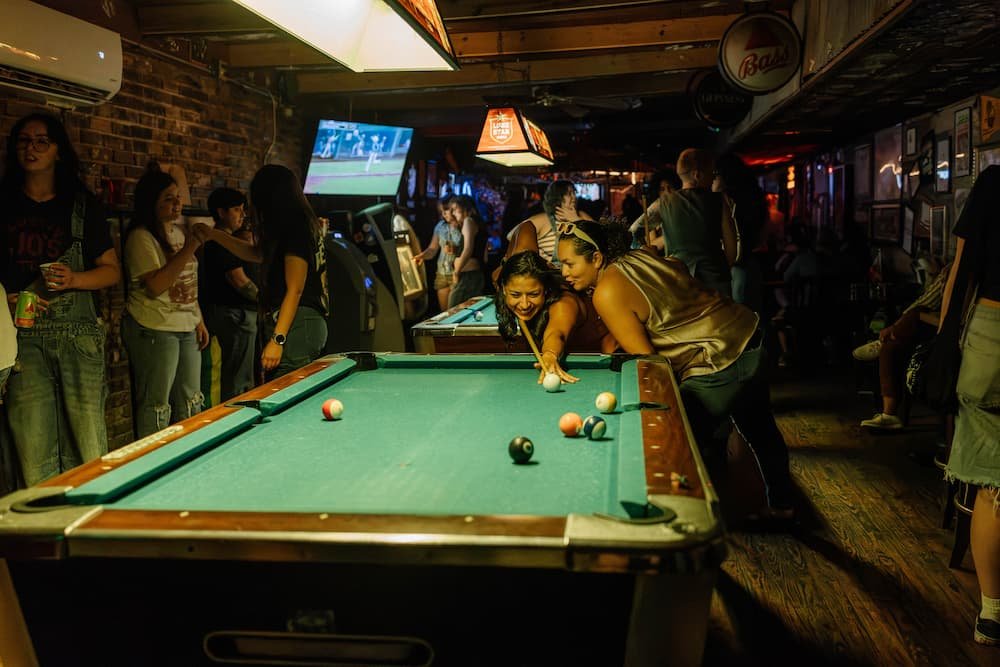 queer-women-pool-night-sapphic-weekly-atx.jpg