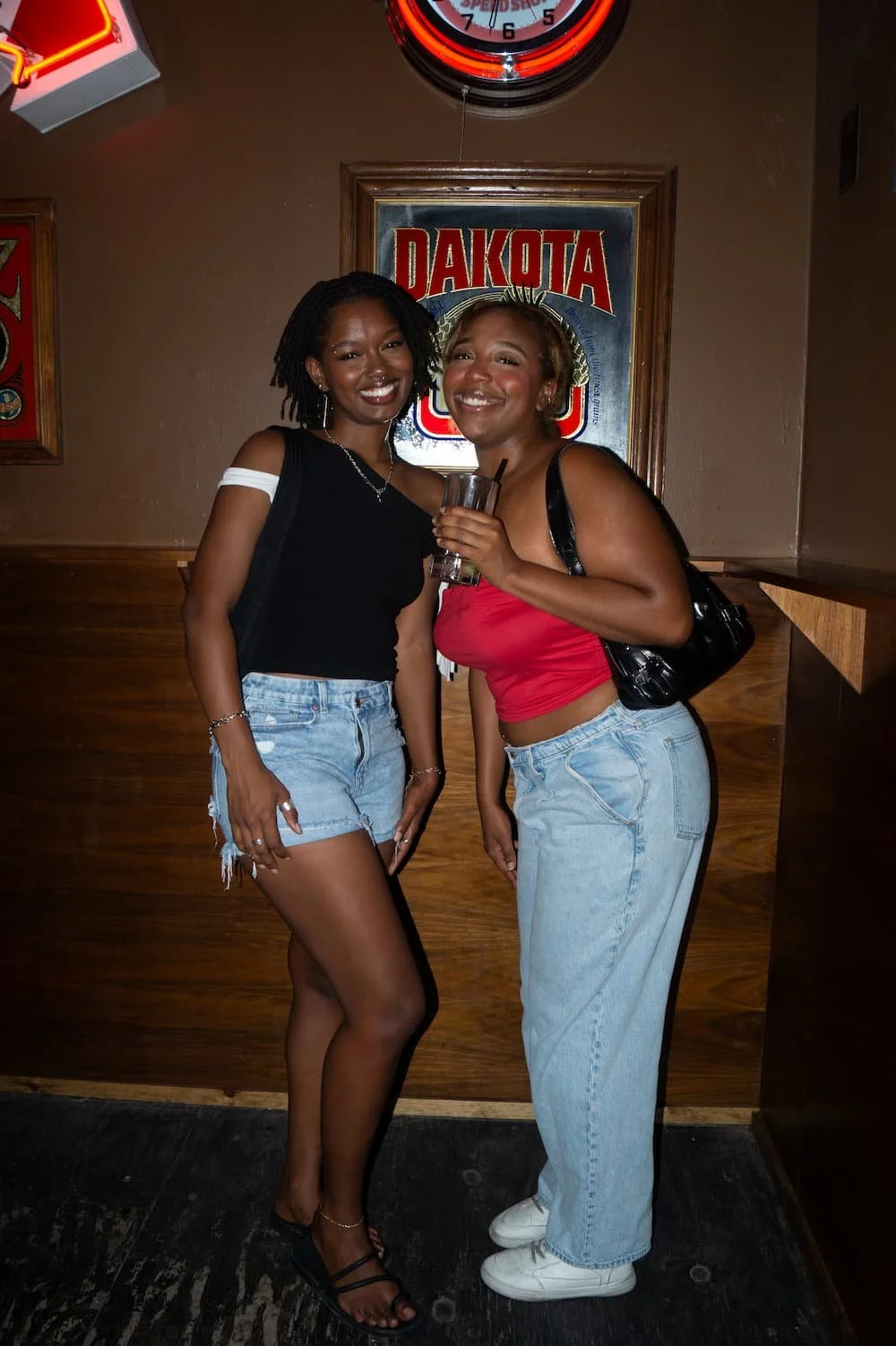 lesbian-club-sapphic-weekly-atx-bustys-event.jpg