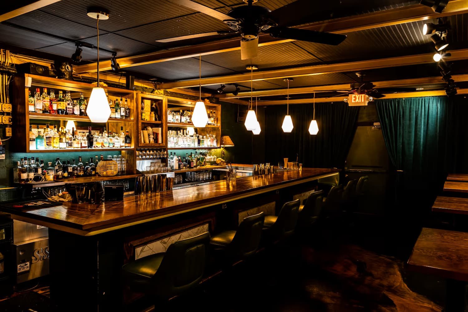 Sapphic Night at Shangri-La