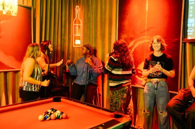 sapphics-high-noon-east-austin.jpg